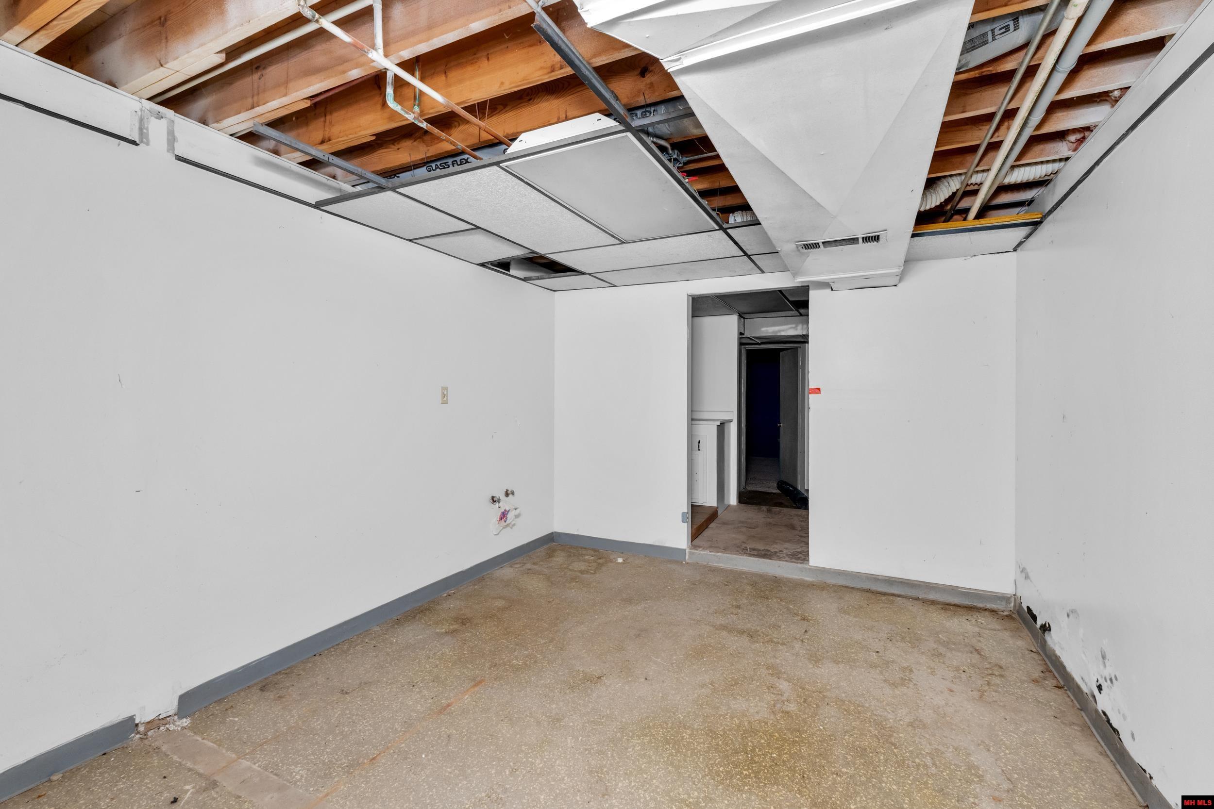 2169 HWY 62 WEST Mountain Home, AR