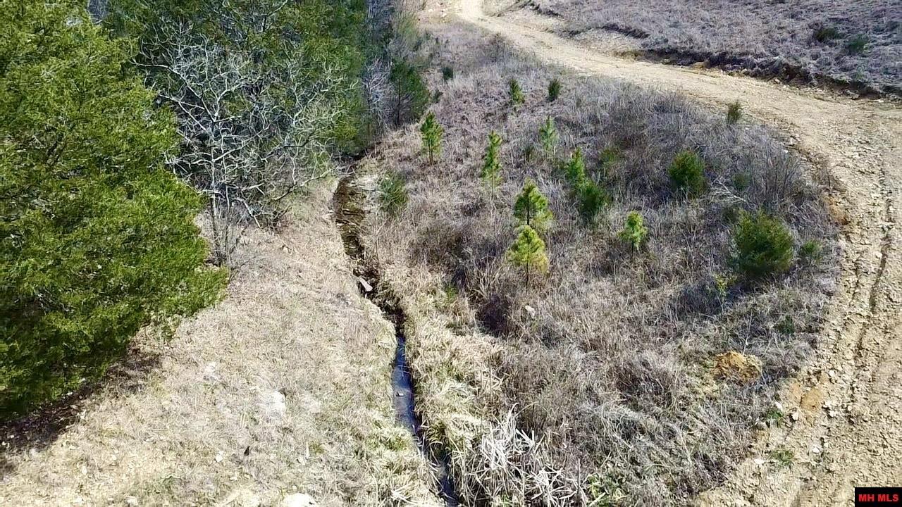 001-00209-000 Tower Lane