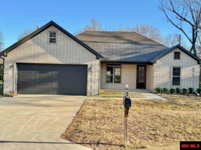 1351 Hampshire Circle