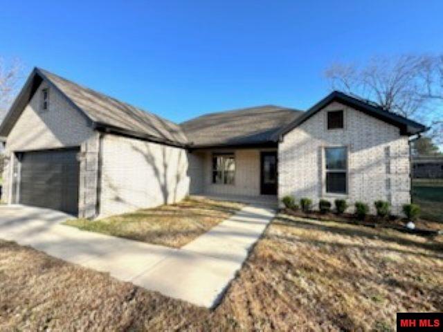 1351 Hampshire Circle