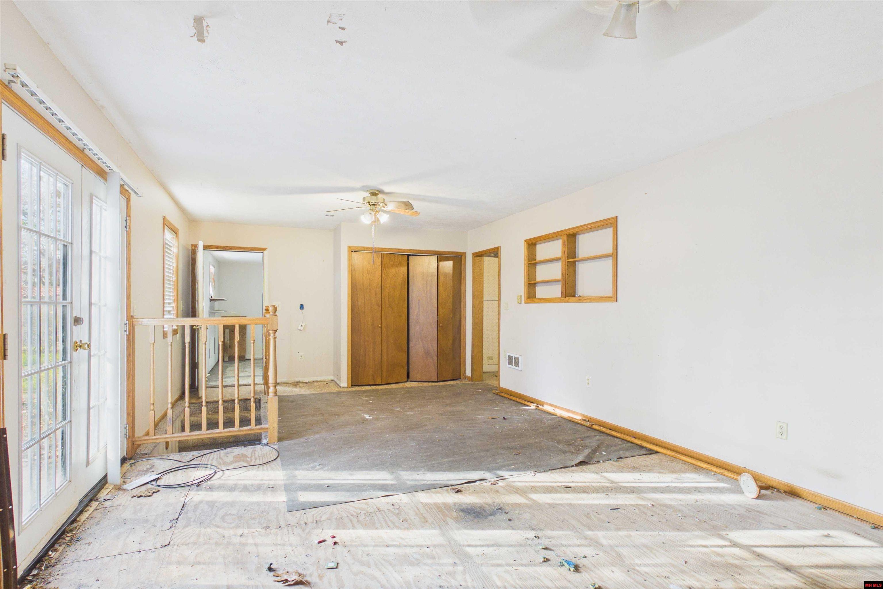 7152 STATE HWY O Udall, MO