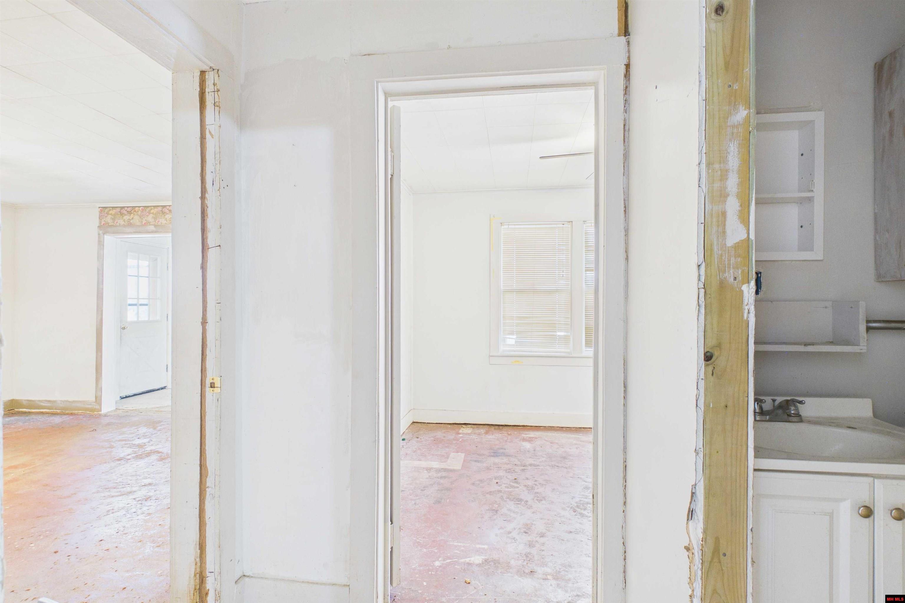 7152 STATE HWY O Udall, MO