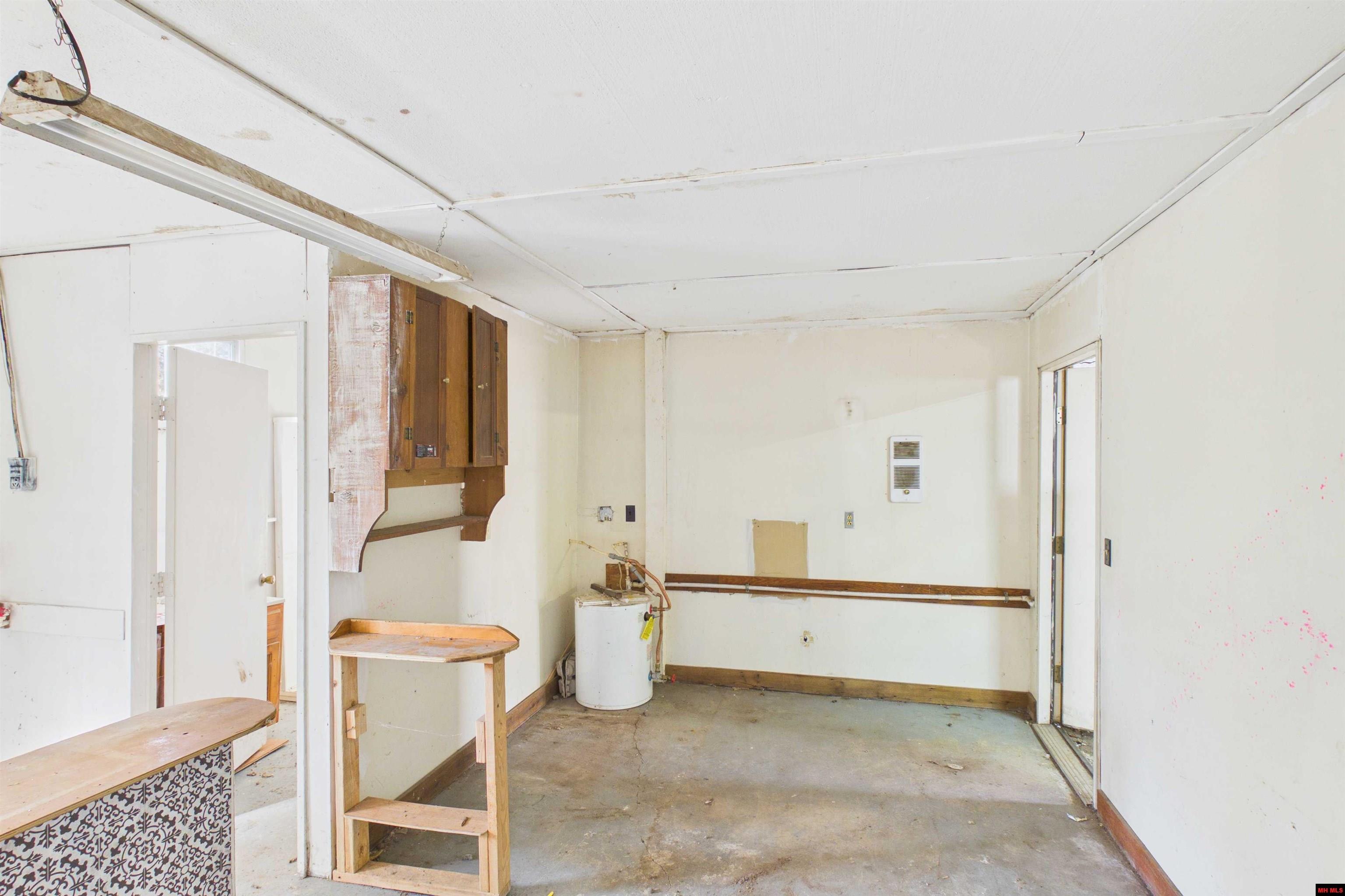 7152 STATE HWY O Udall, MO