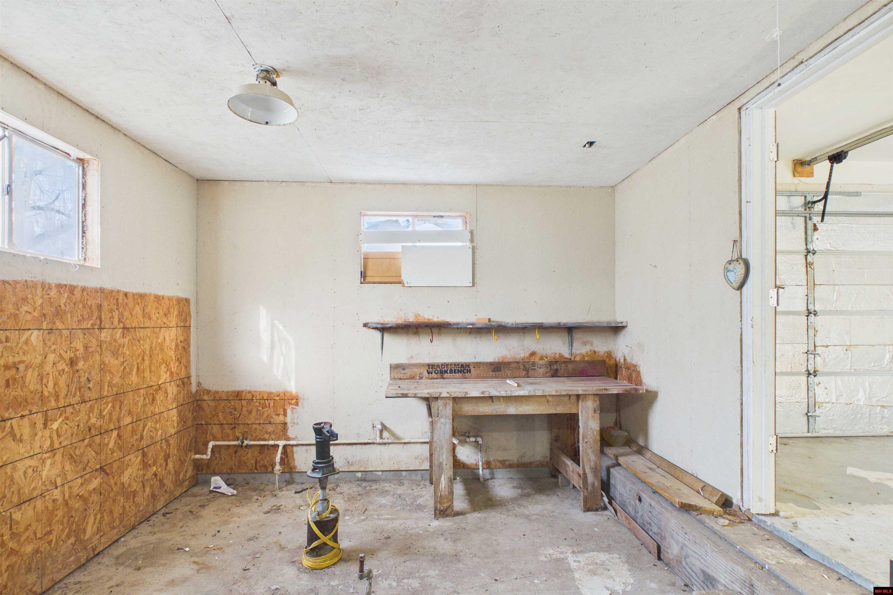 7152 STATE HWY O Udall, MO