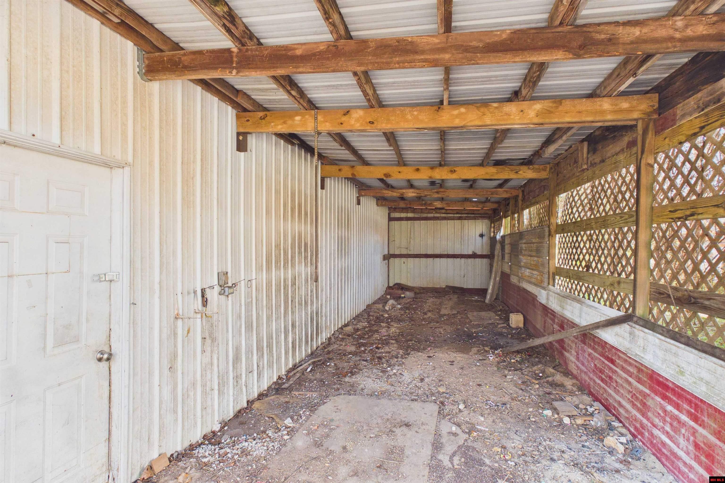 7152 STATE HWY O Udall, MO