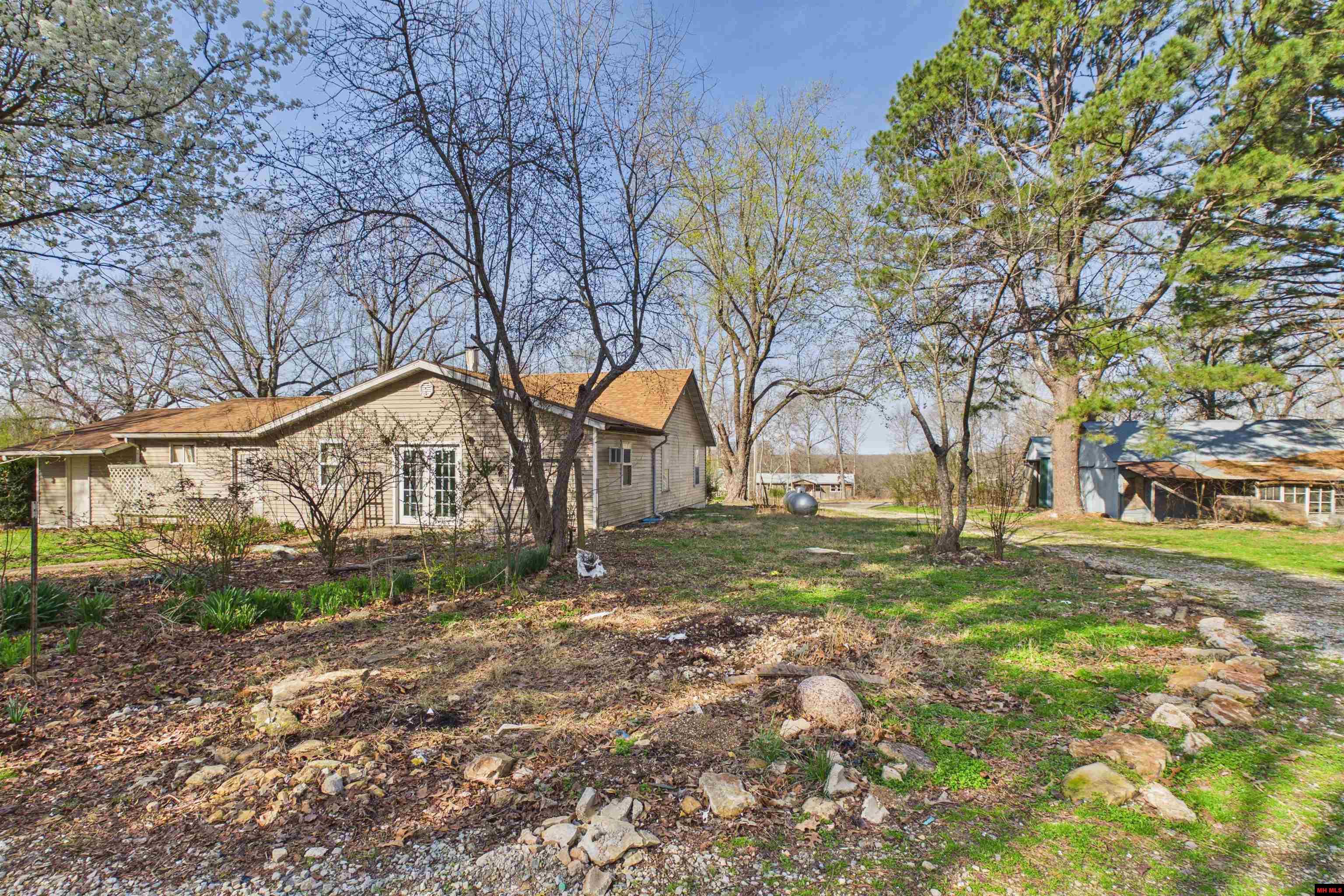 7152 STATE HWY O Udall, MO