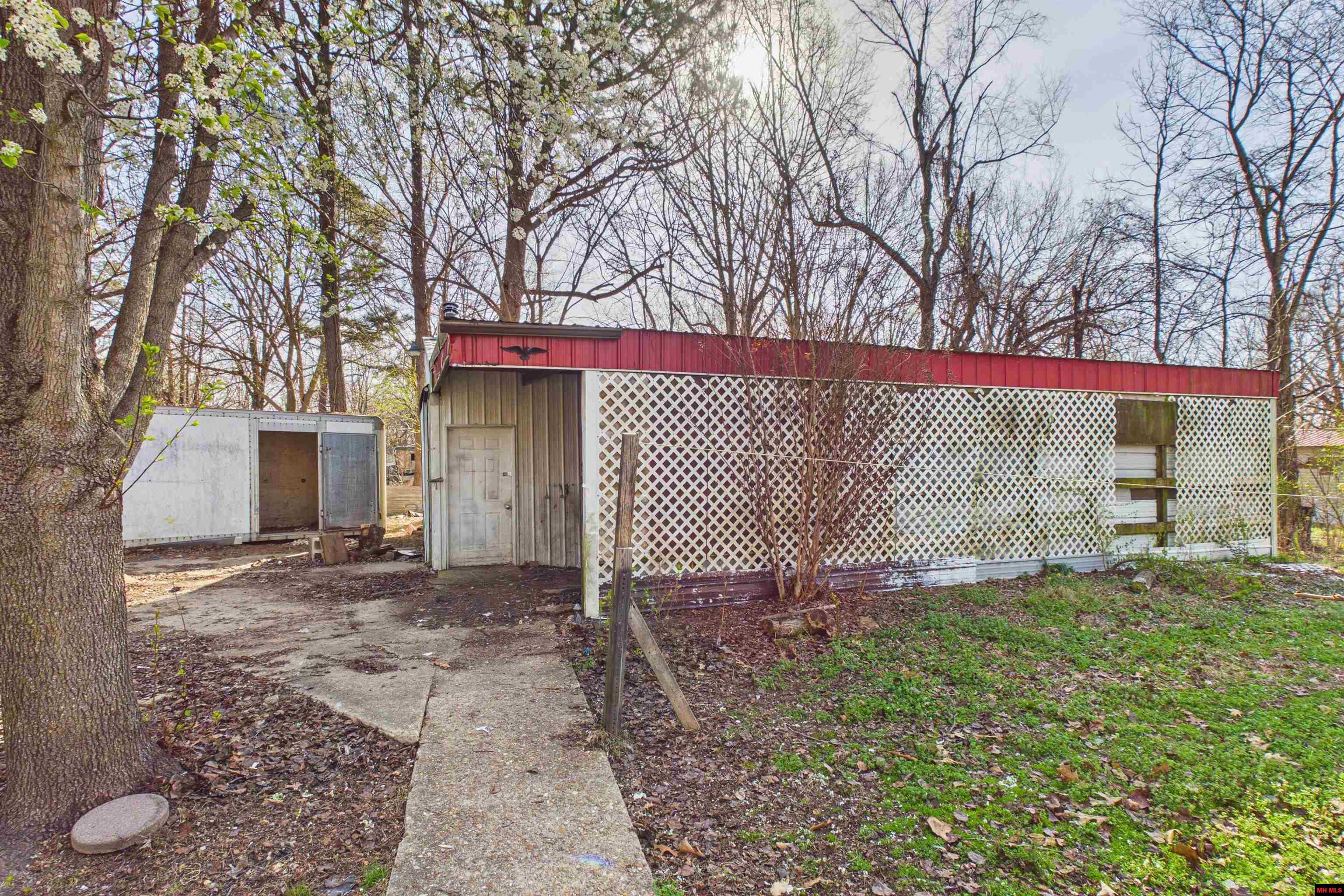 7152 STATE HWY O Udall, MO