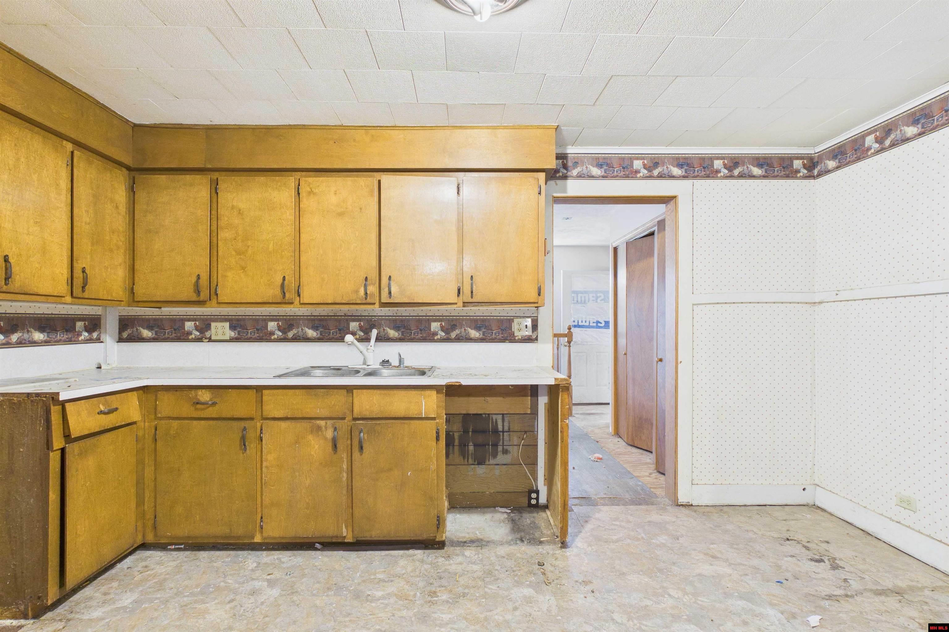 7152 STATE HWY O Udall, MO