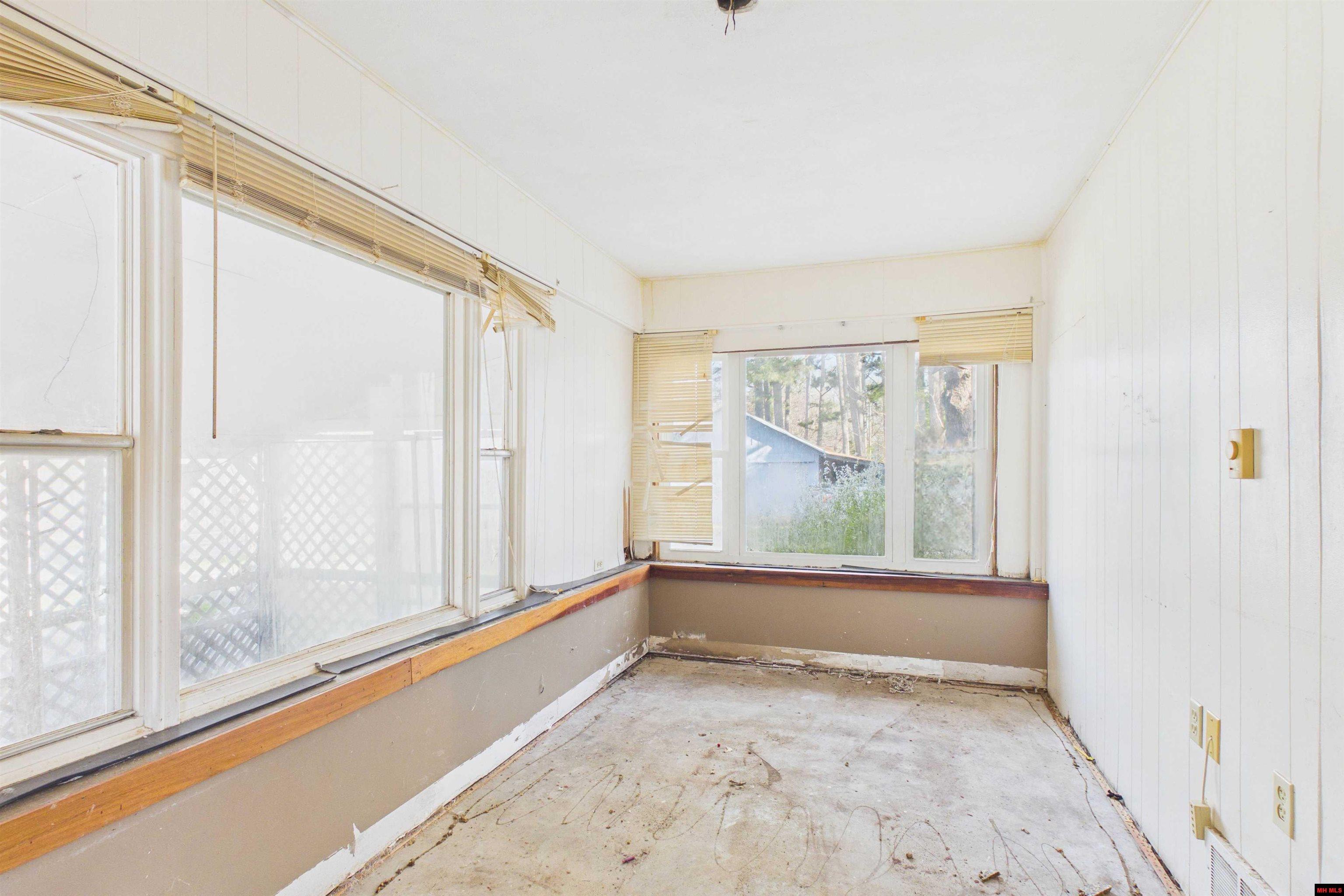 7152 STATE HWY O Udall, MO