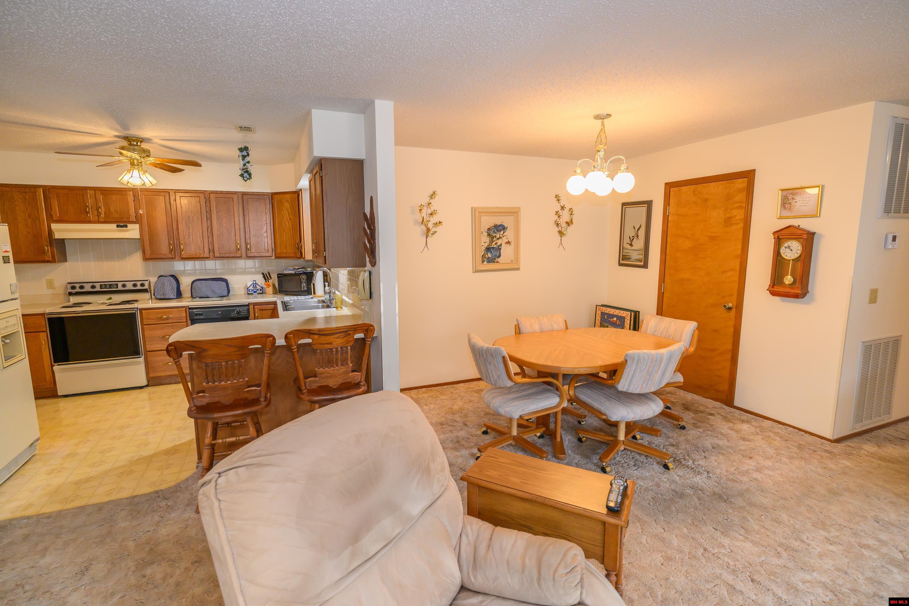 1552 MEADOWHILL DRIVE Mountain Home, AR