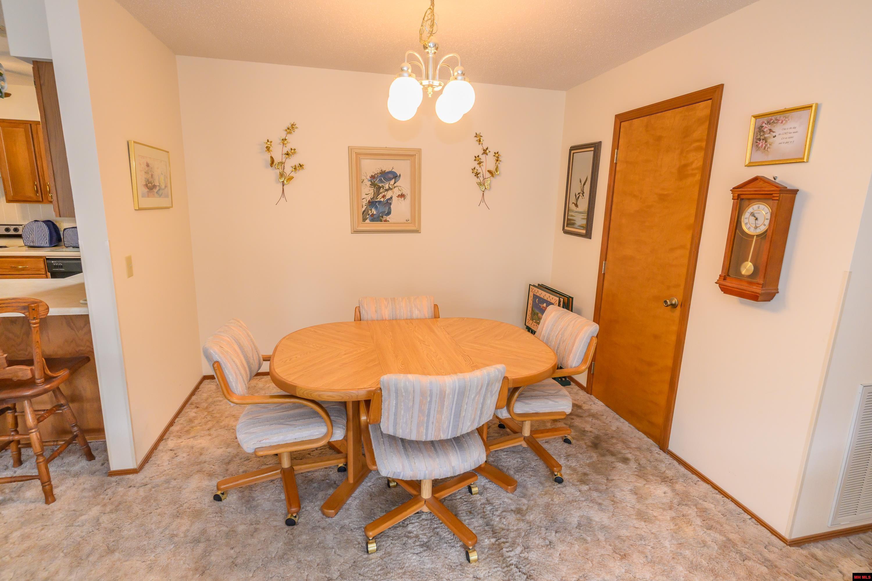 1552 MEADOWHILL DRIVE Mountain Home, AR