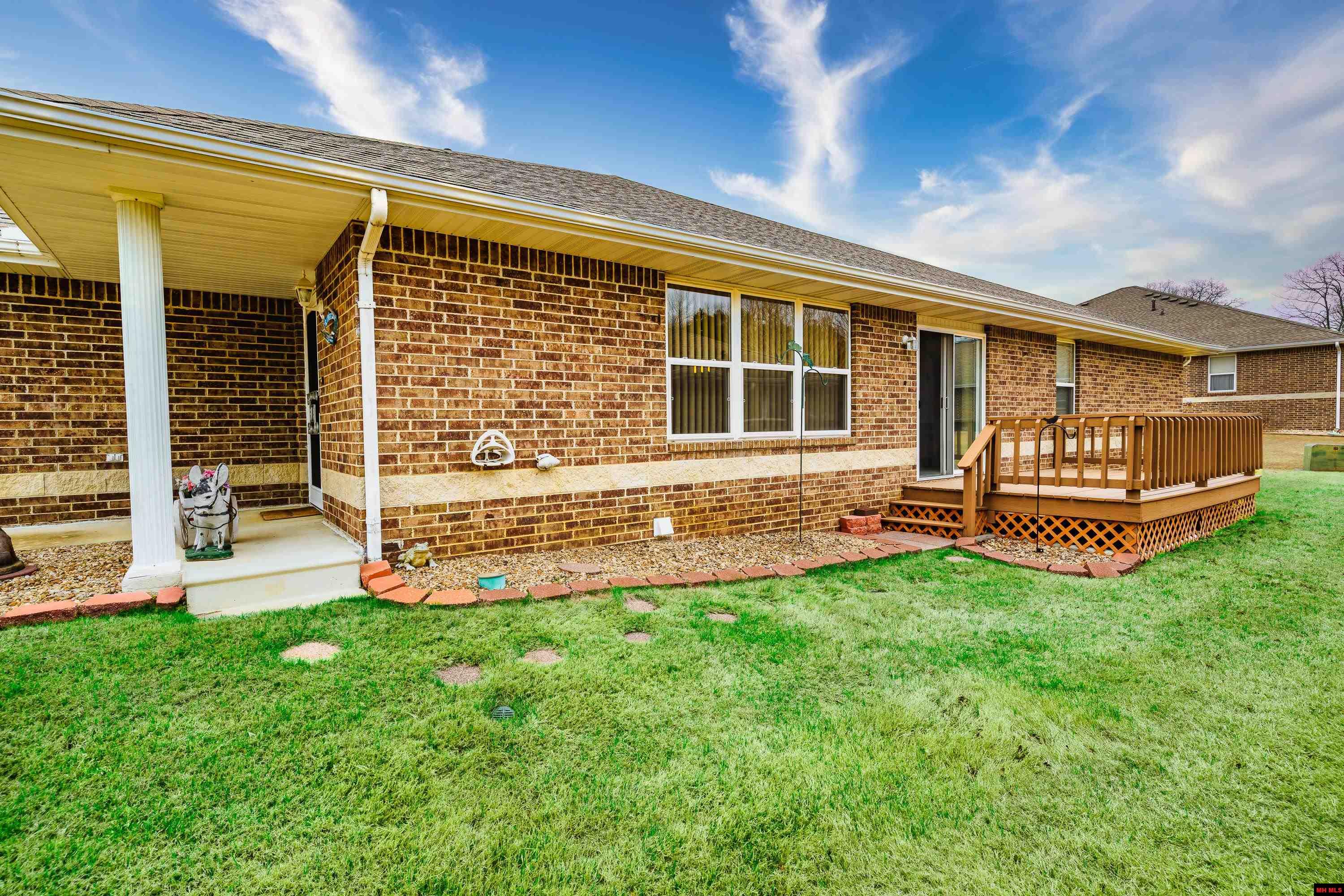 1552 MEADOWHILL DRIVE Mountain Home, AR