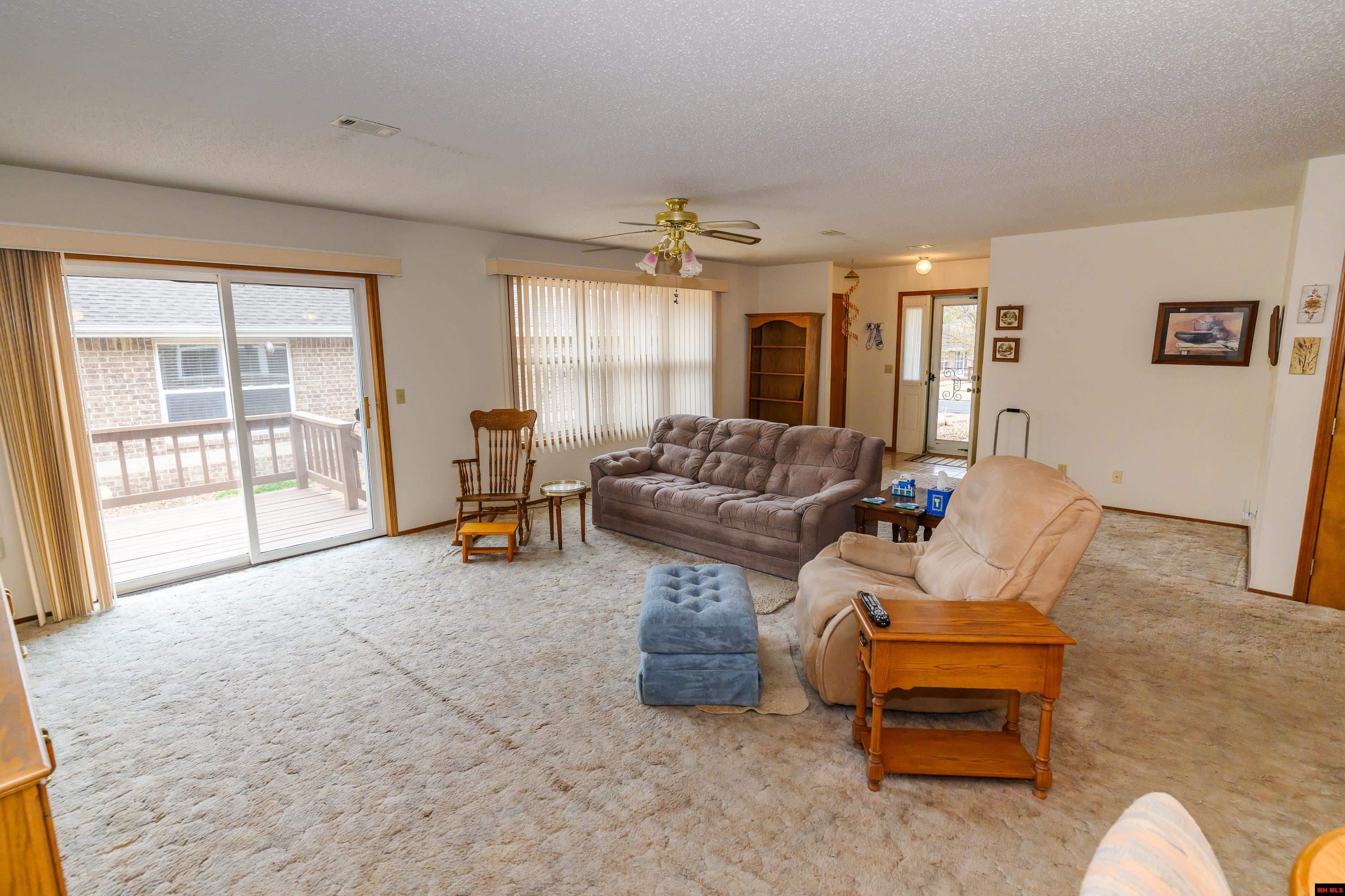 1552 MEADOWHILL DRIVE Mountain Home, AR