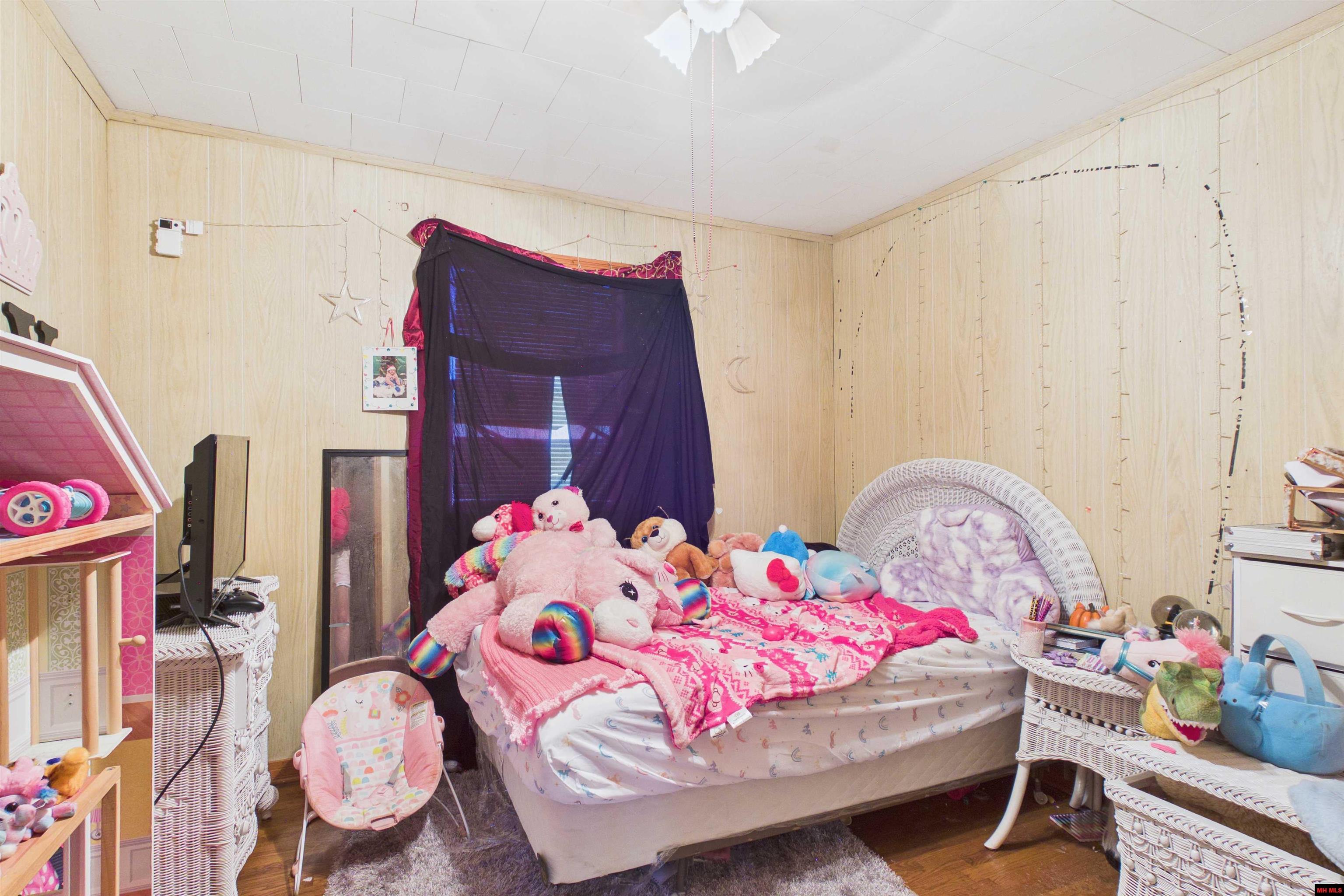 134 N CEDAR STREET Salem, AR