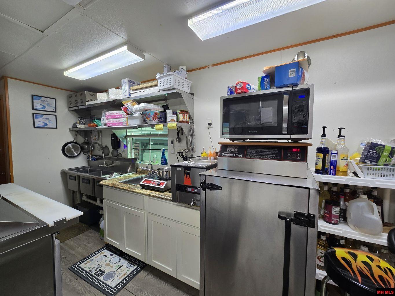 20 PAUL WOOD LANE Mountain Home, AR