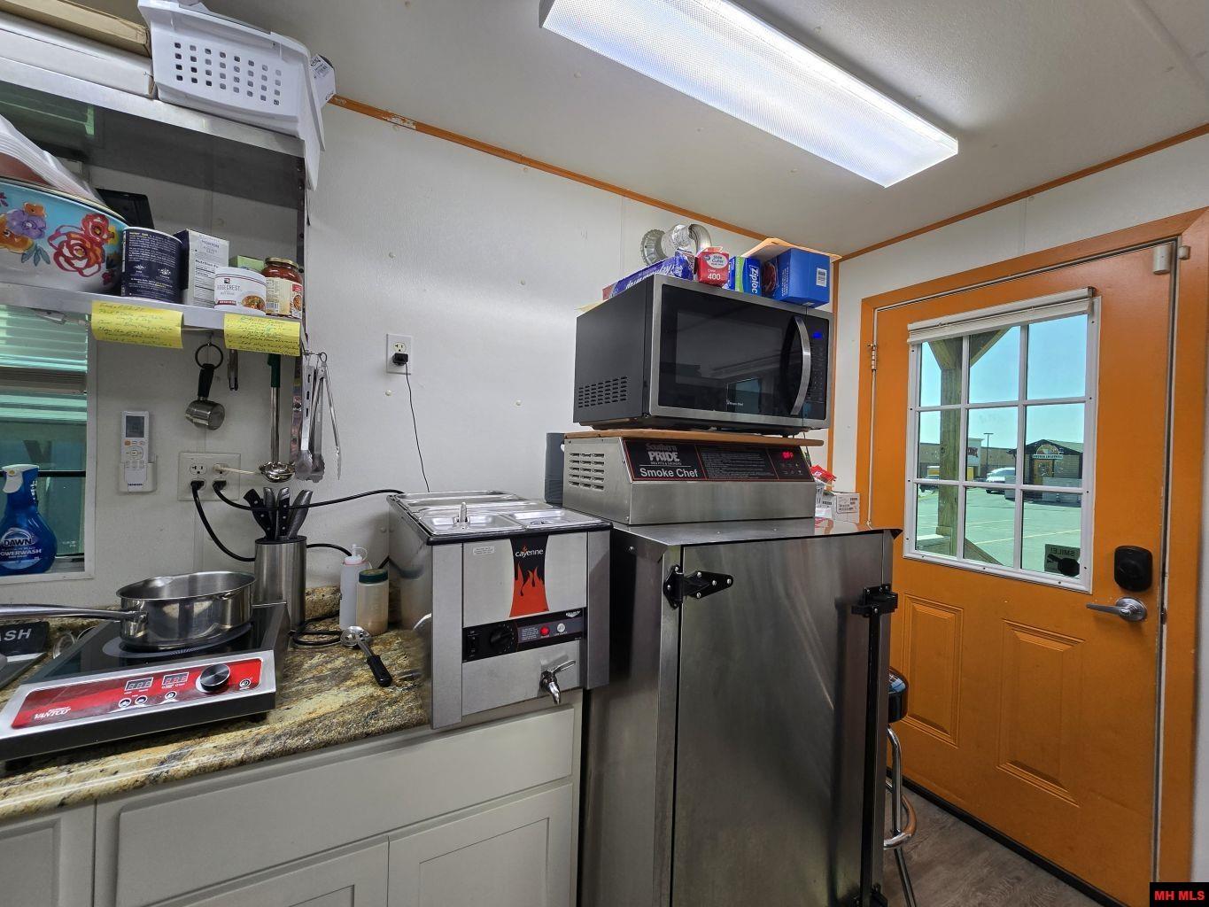 20 PAUL WOOD LANE Mountain Home, AR