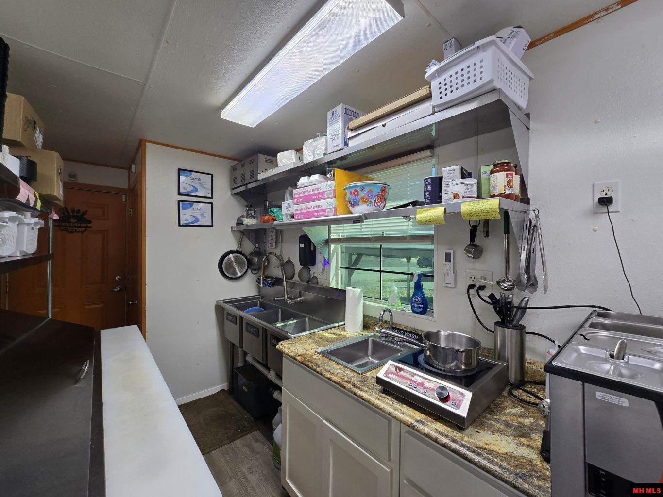 20 PAUL WOOD LANE Mountain Home, AR