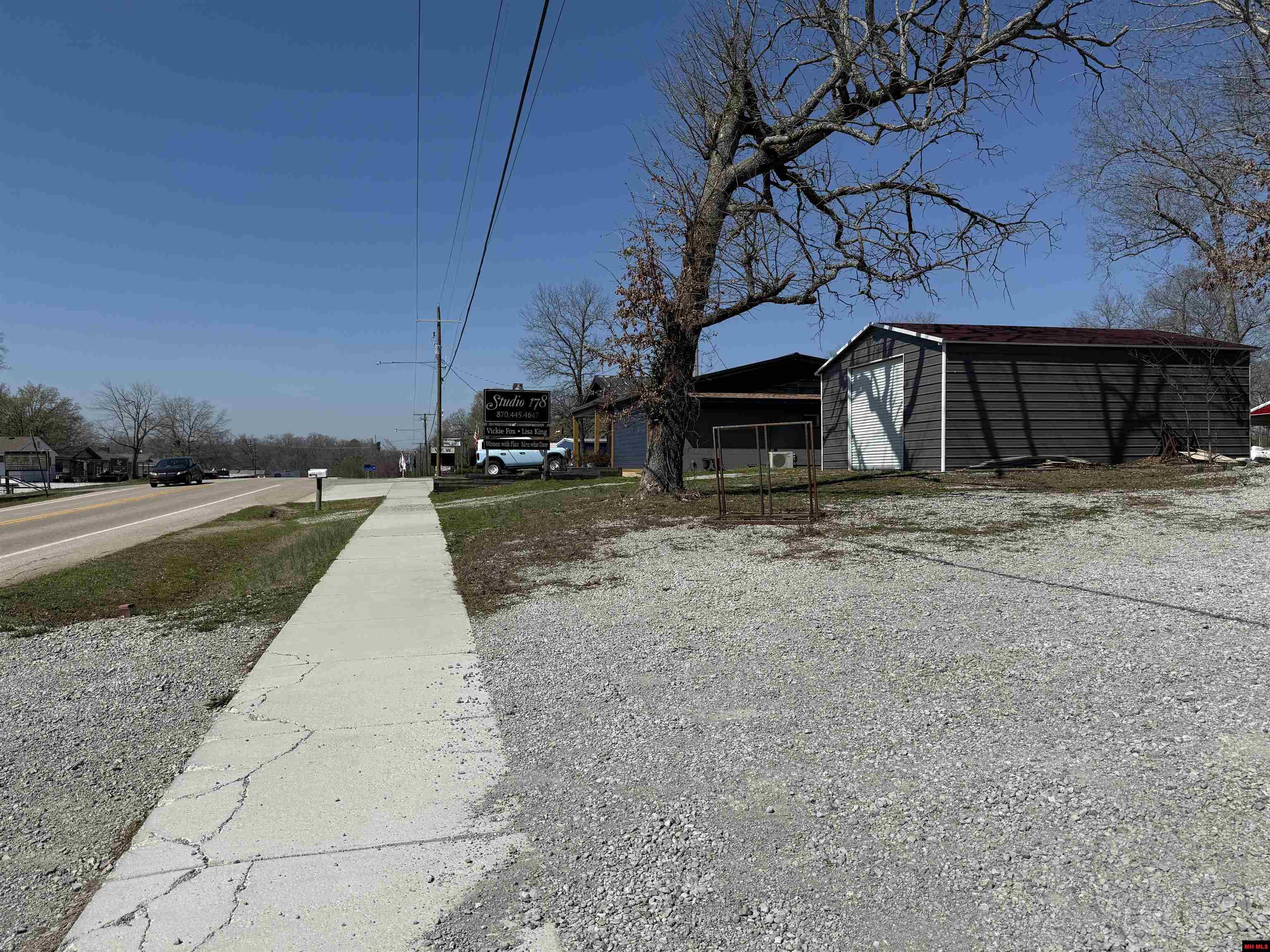 1148 CENTRAL BOULEVARD Bull Shoals, AR