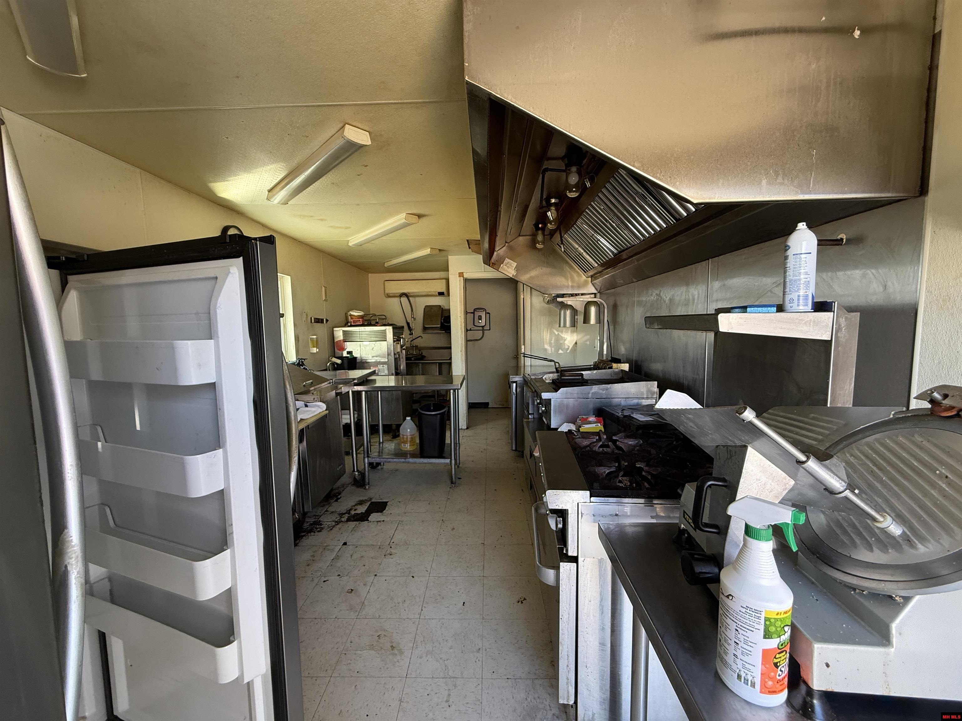 1148 CENTRAL BOULEVARD Bull Shoals, AR