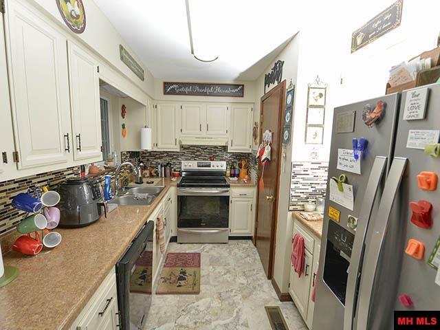 1313 Meadowbrook Drive