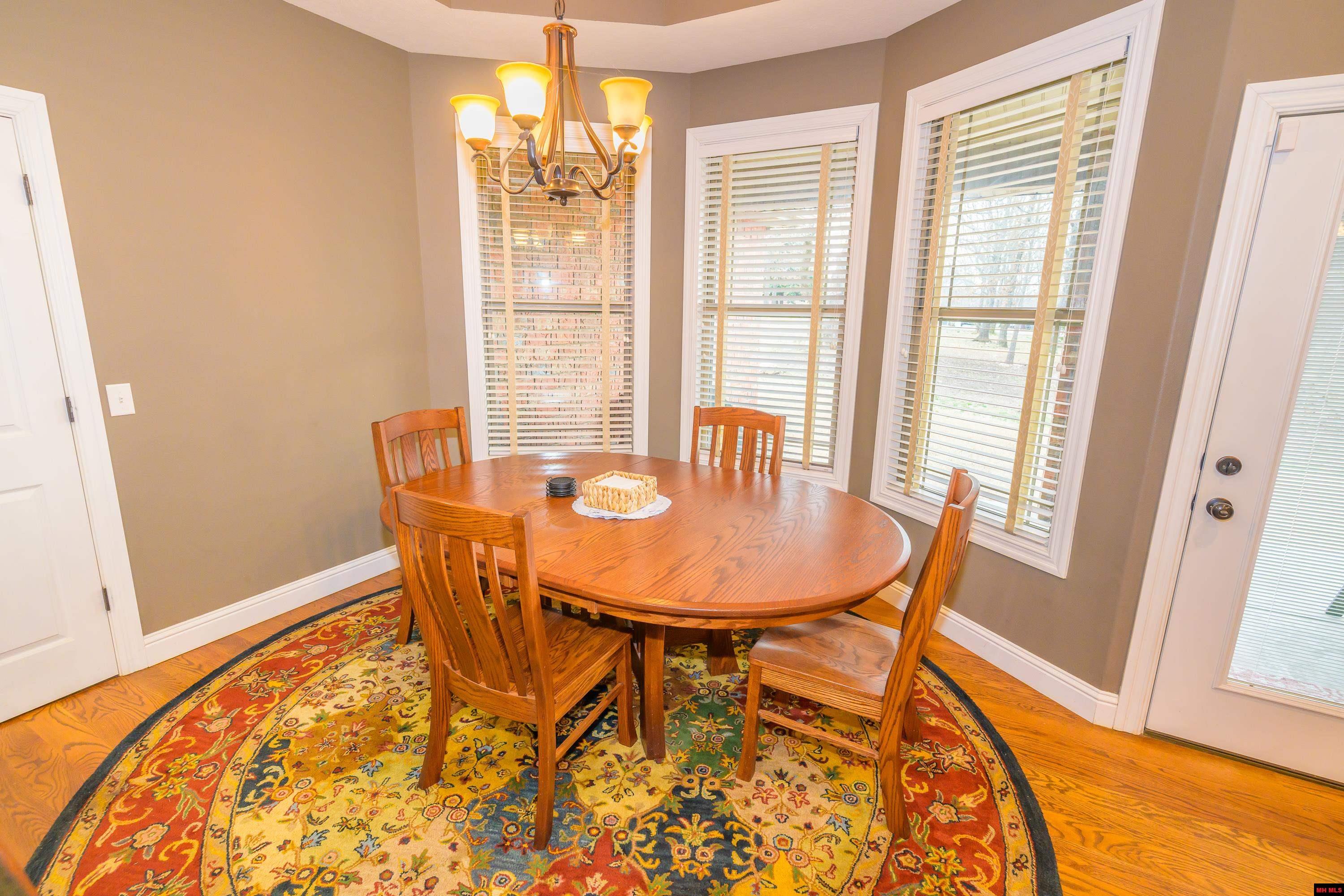214 S SHEEKS DRIVE Mountain Home, AR