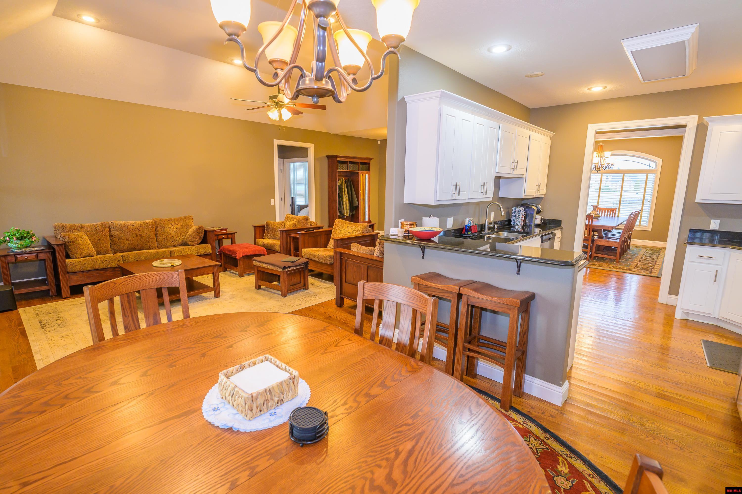 214 S SHEEKS DRIVE Mountain Home, AR