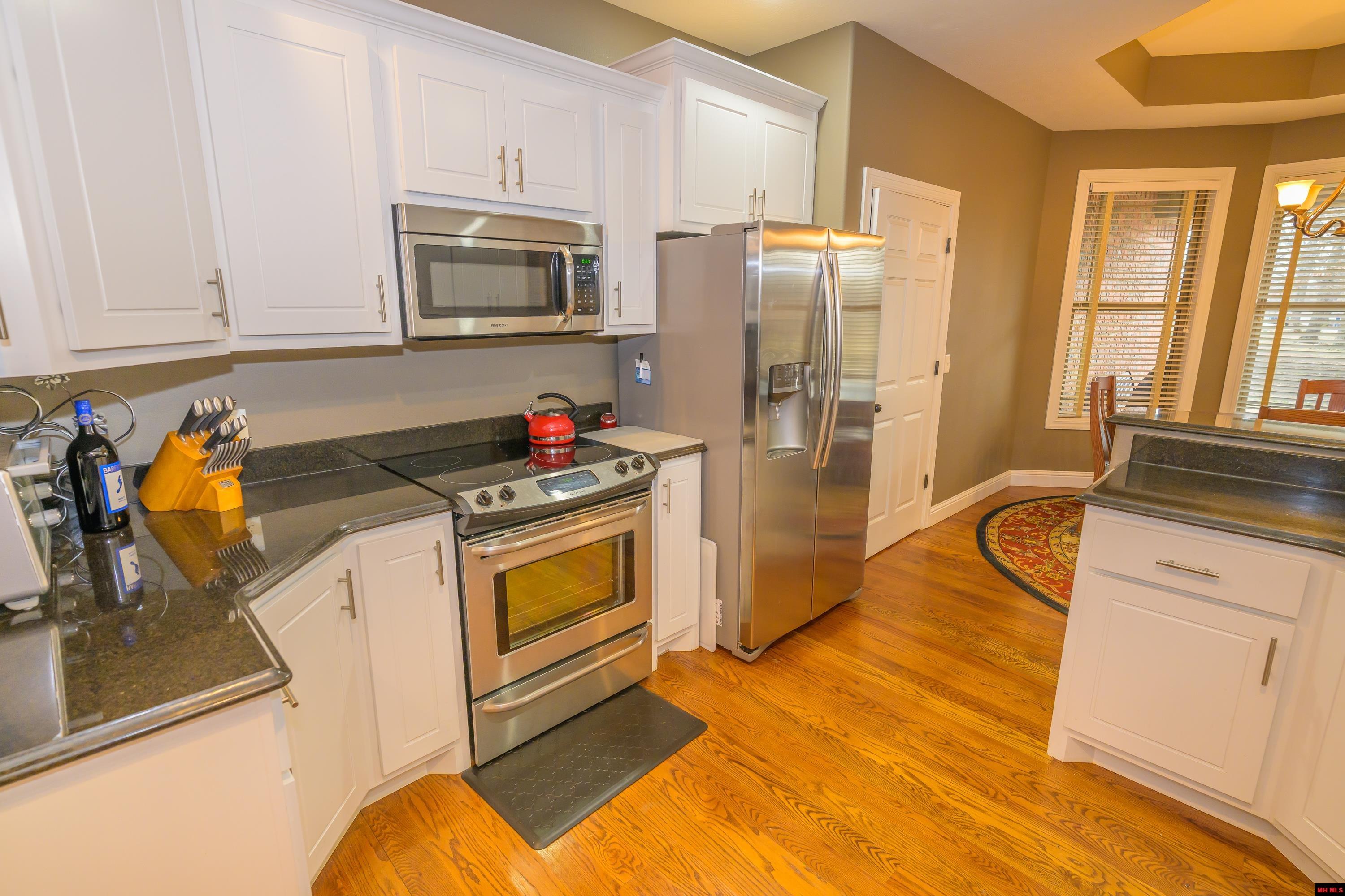 214 S SHEEKS DRIVE Mountain Home, AR