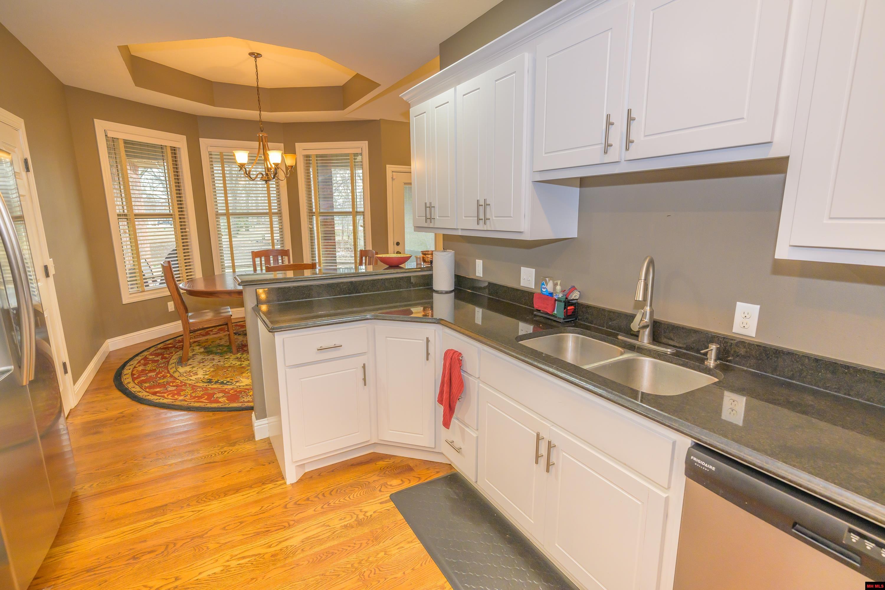 214 S SHEEKS DRIVE Mountain Home, AR