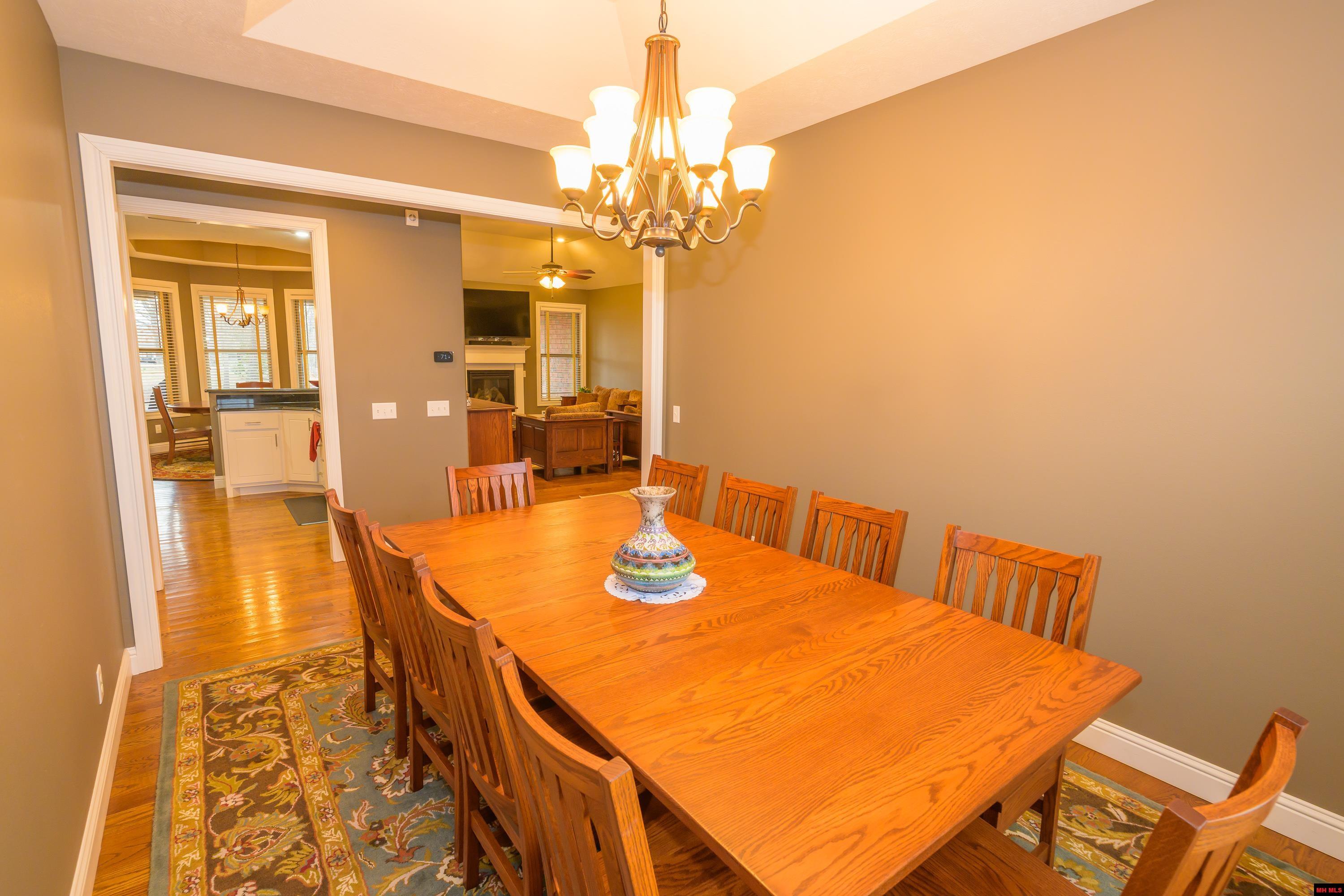 214 S SHEEKS DRIVE Mountain Home, AR