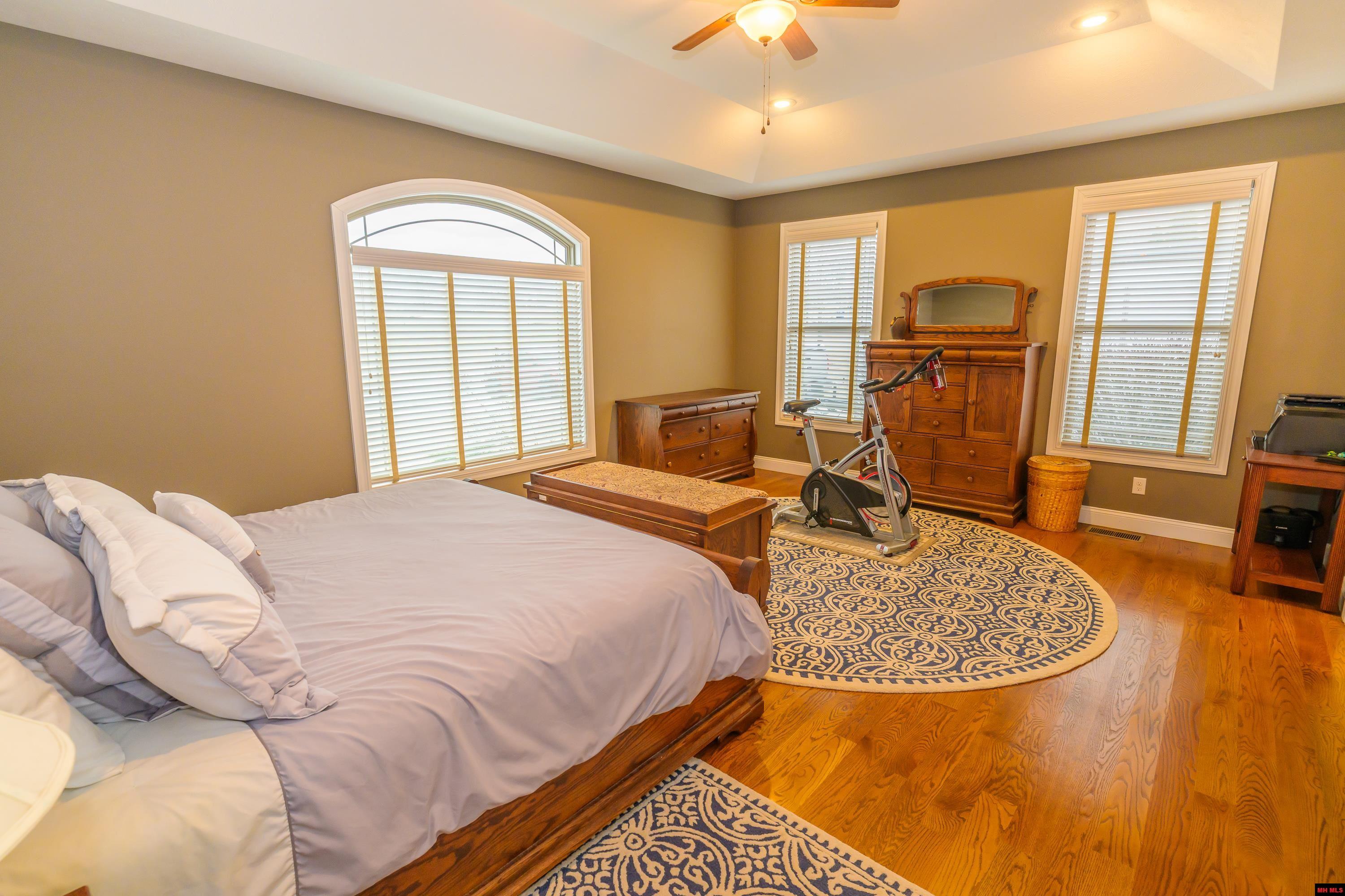 214 S SHEEKS DRIVE Mountain Home, AR