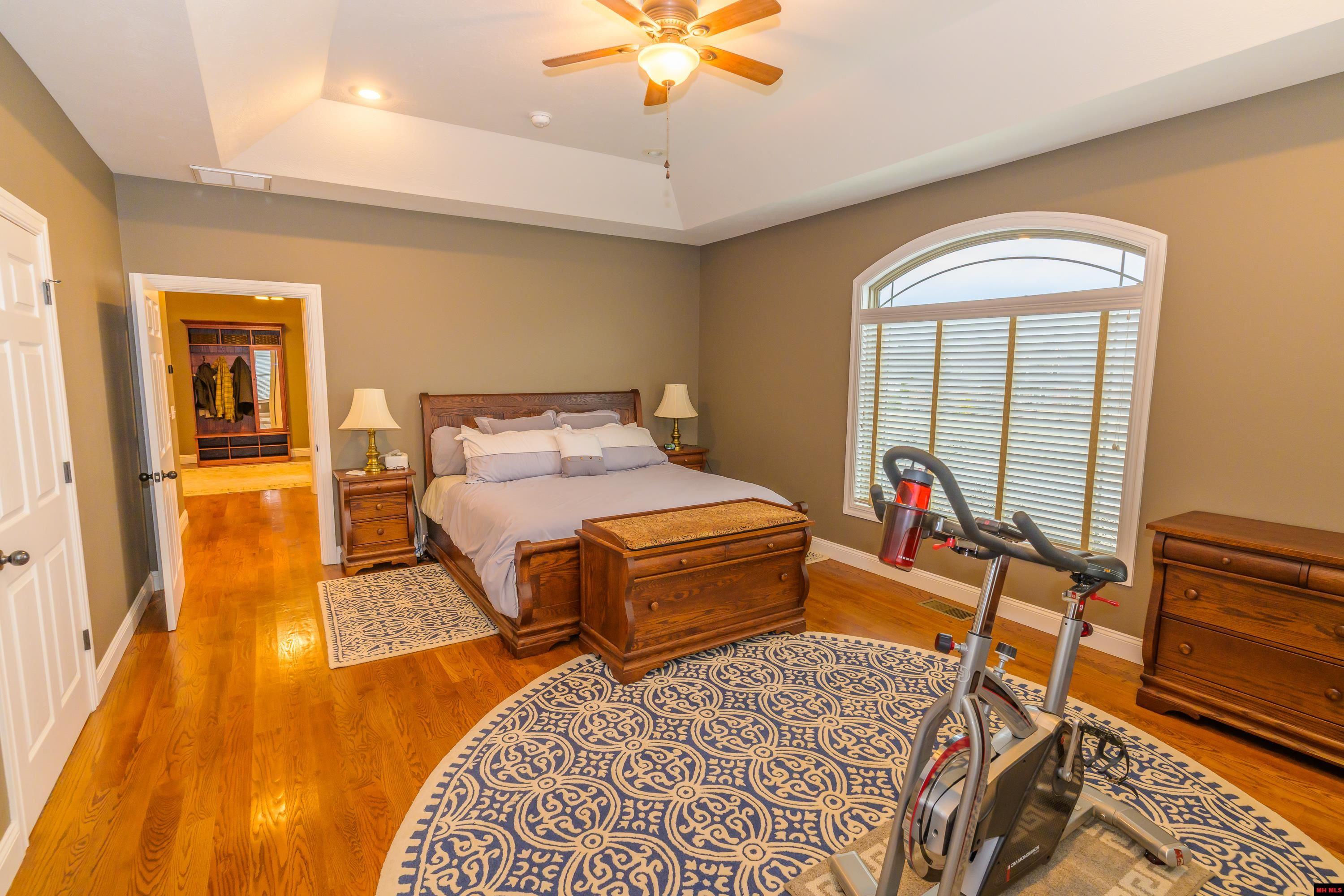 214 S SHEEKS DRIVE Mountain Home, AR