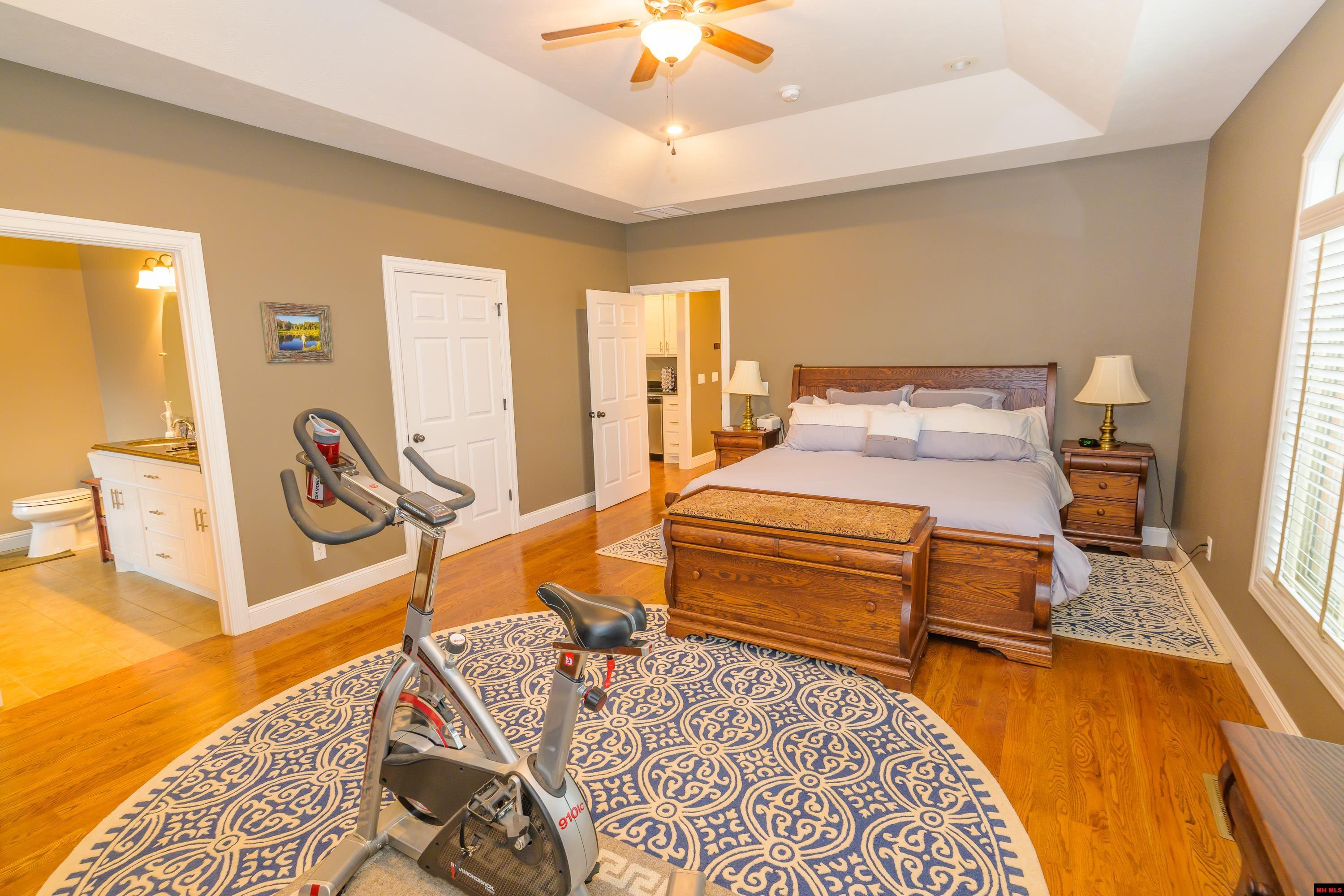 214 S SHEEKS DRIVE Mountain Home, AR