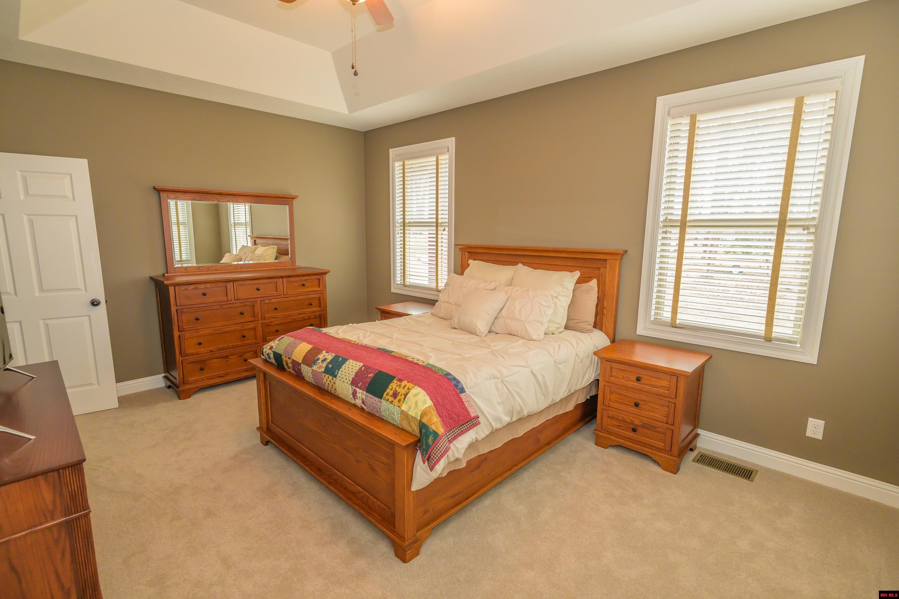 214 S SHEEKS DRIVE Mountain Home, AR