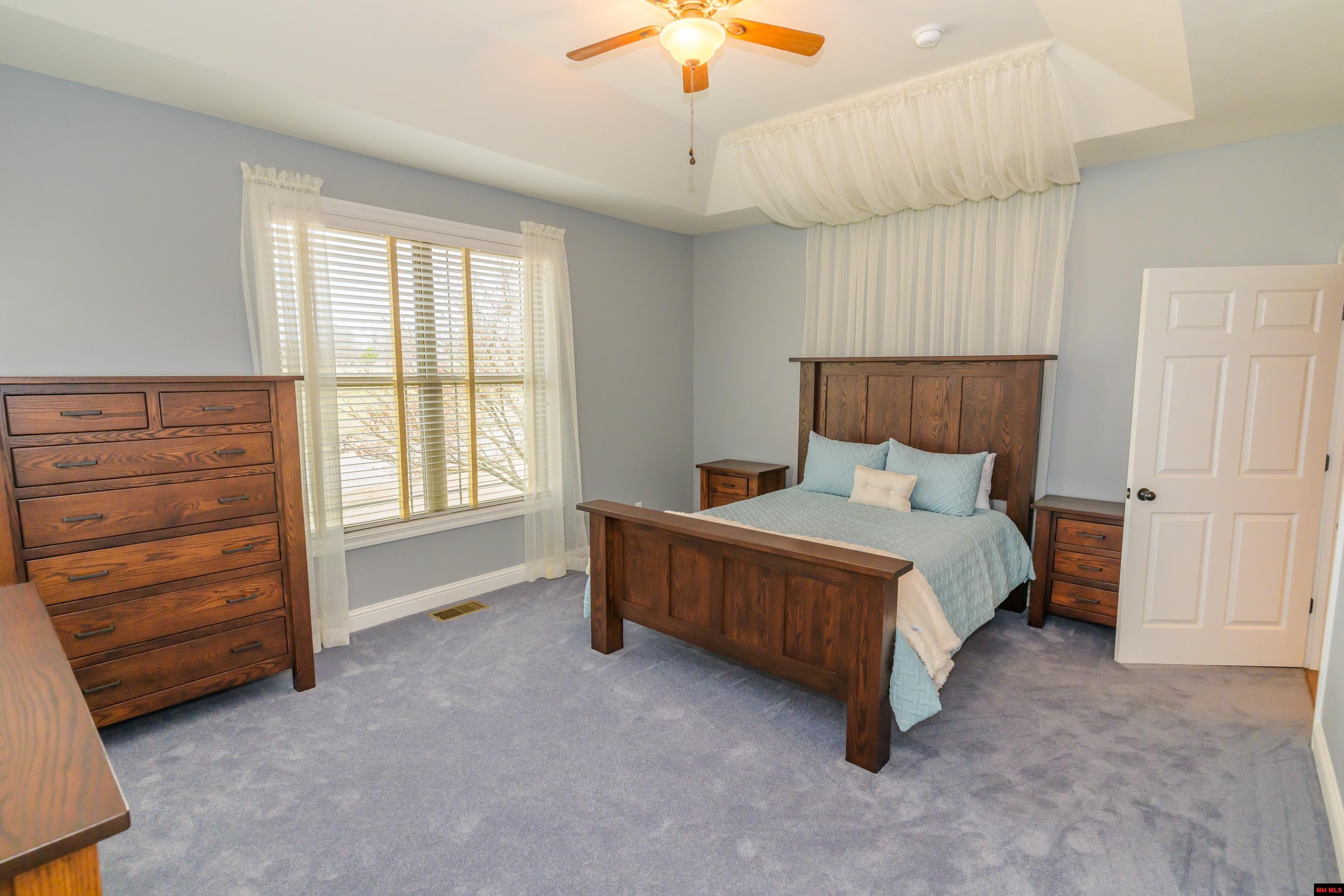 214 S SHEEKS DRIVE Mountain Home, AR