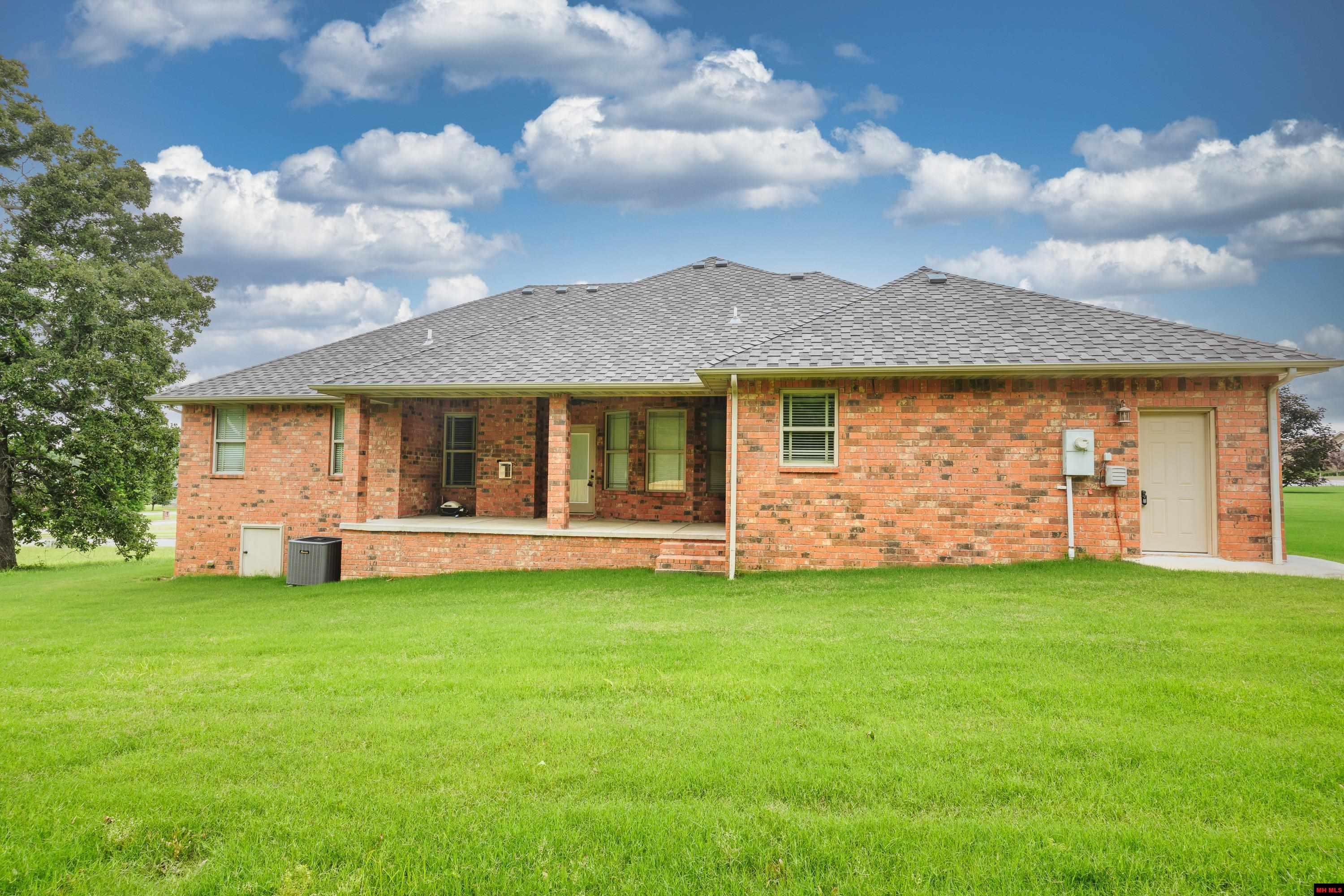 214 S SHEEKS DRIVE Mountain Home, AR