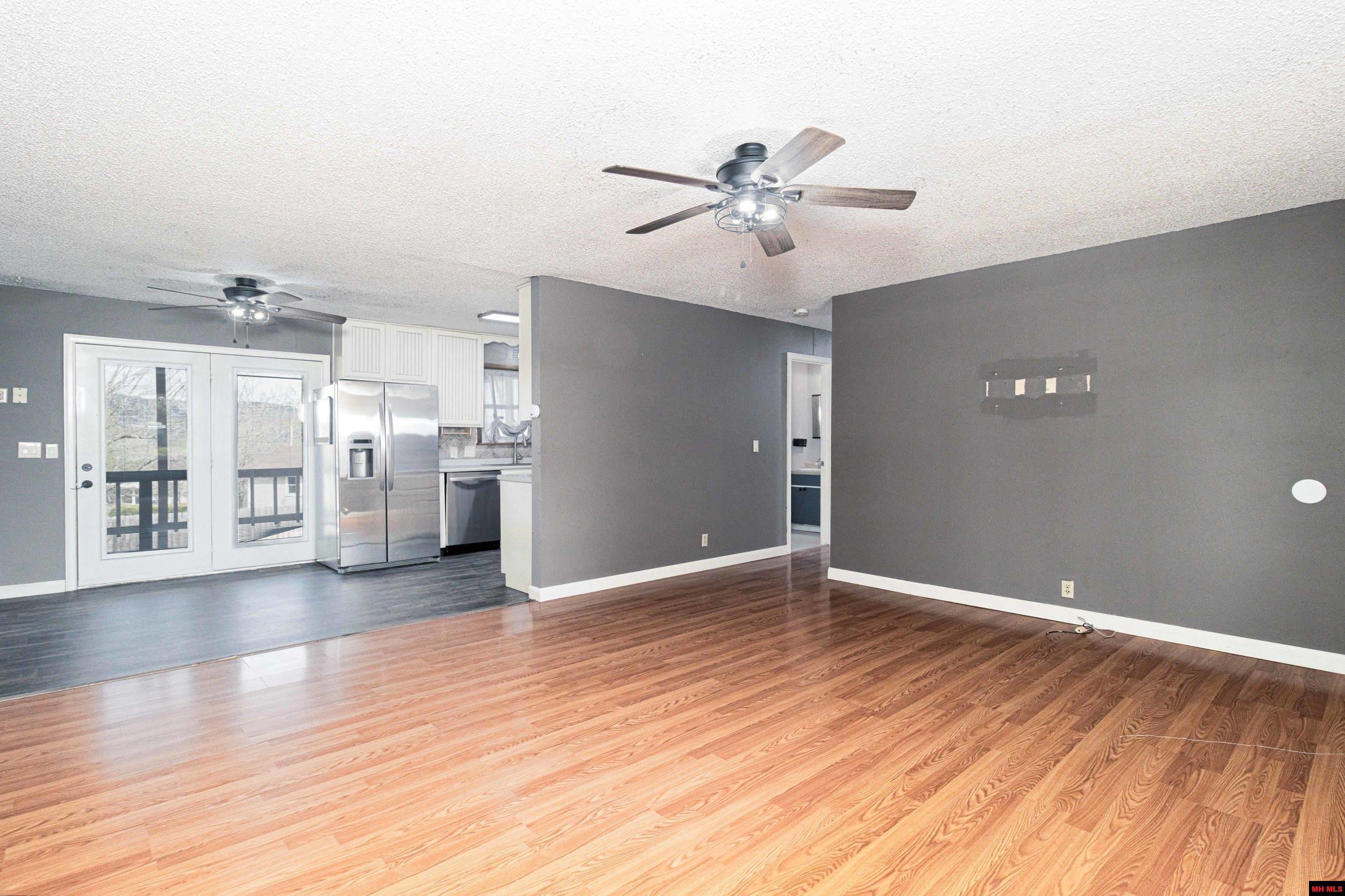 102 W Johnson Street