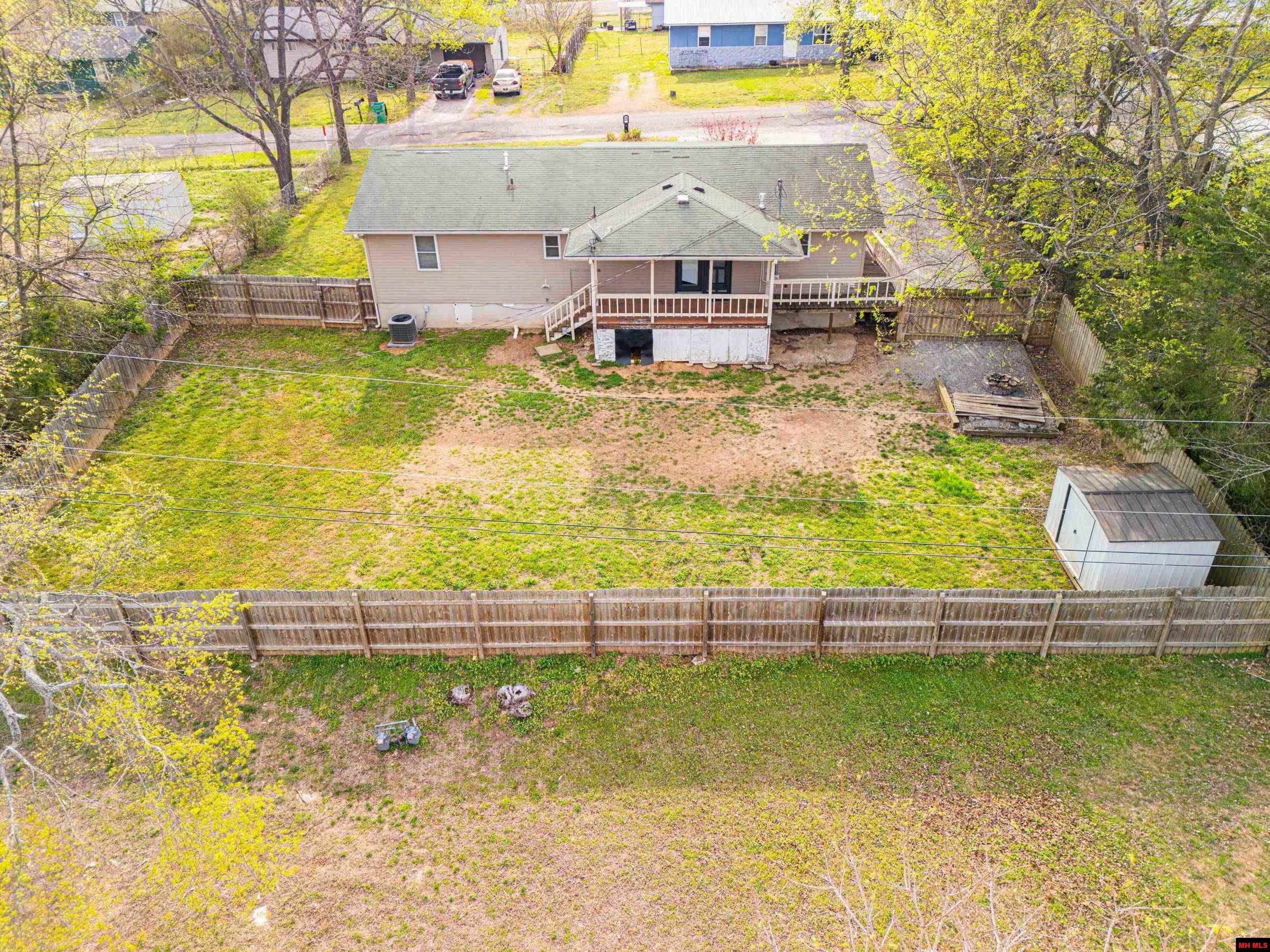 102 W Johnson Street