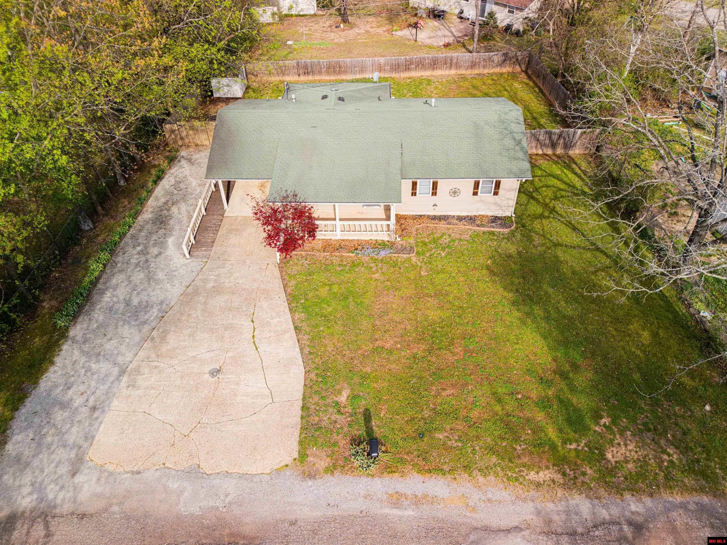 102 W Johnson Street