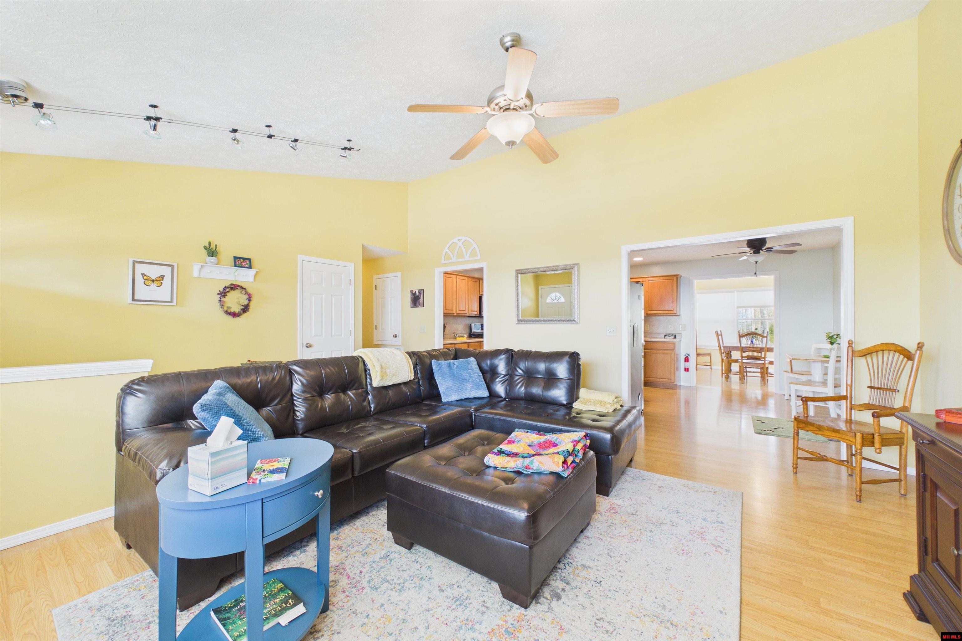 113 Waterfront Circle