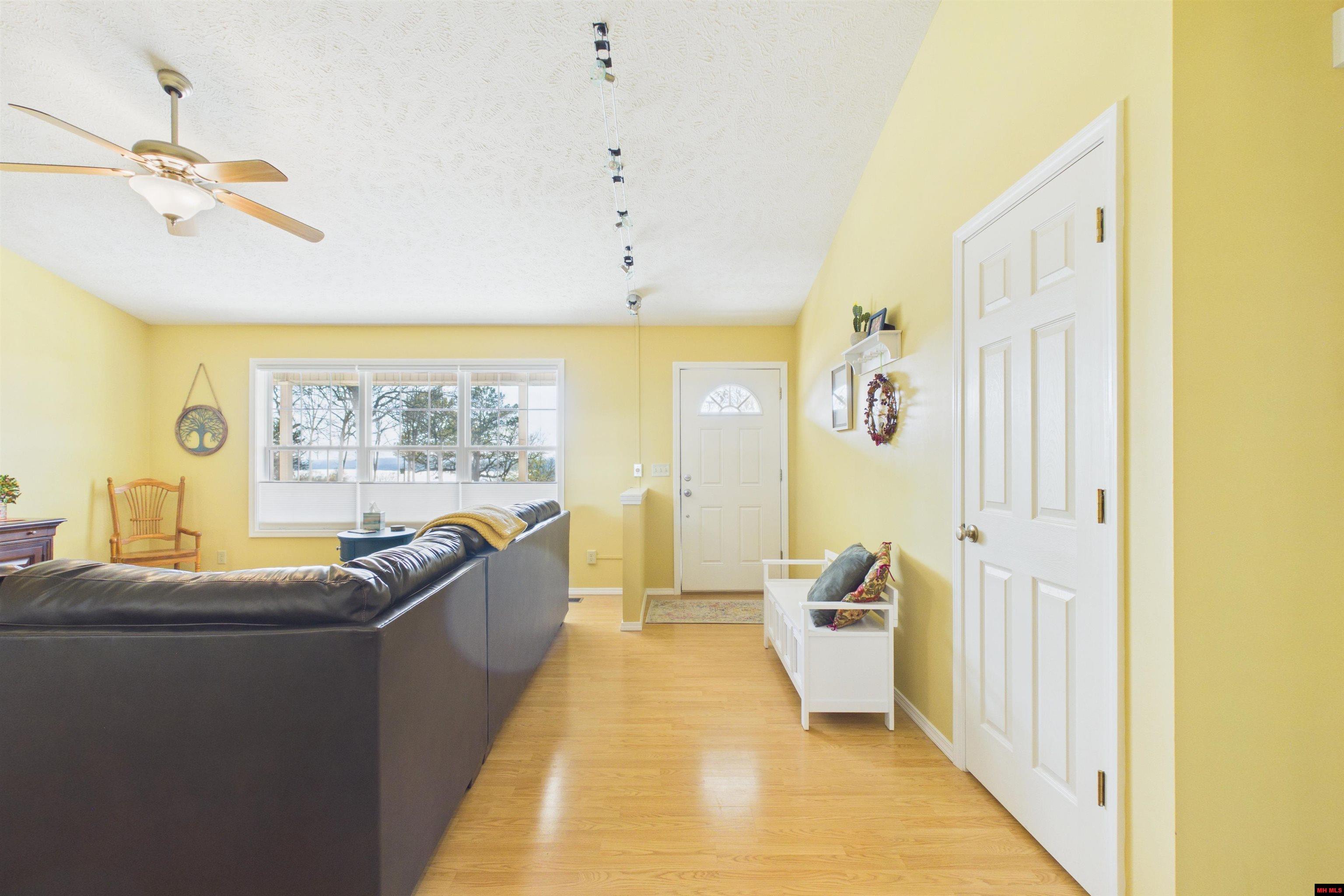 113 Waterfront Circle