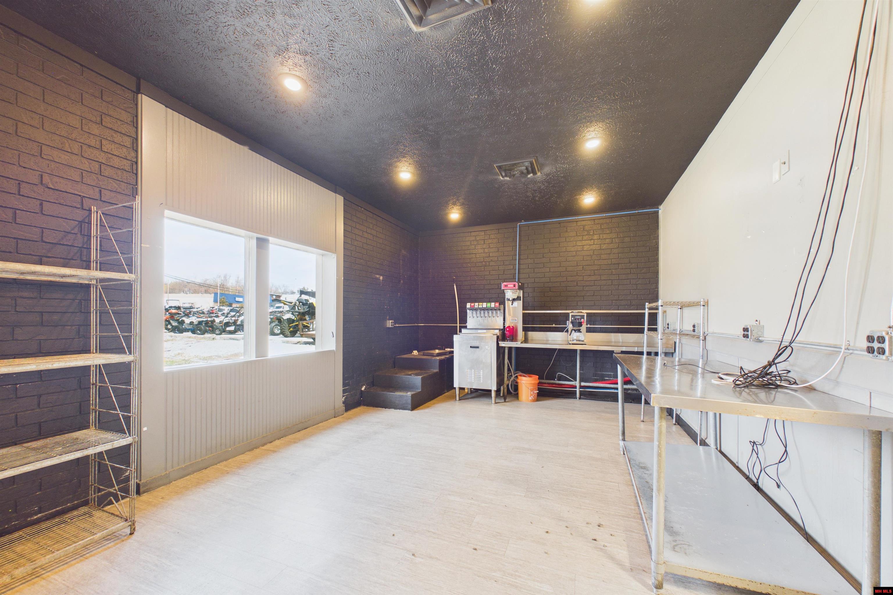 1502 HWY 62 EAST Mountain Home, AR