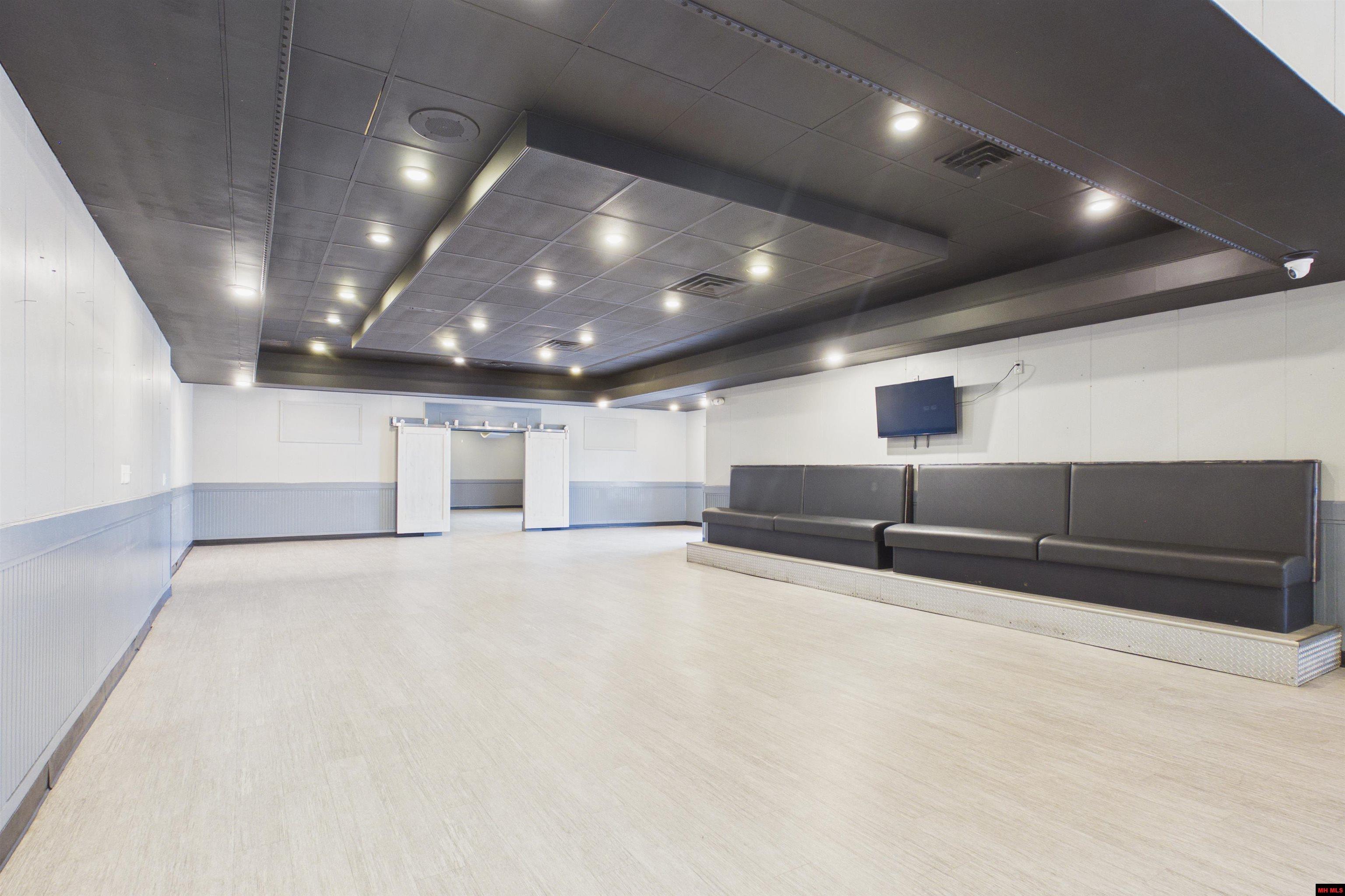 1502 HWY 62 EAST Mountain Home, AR