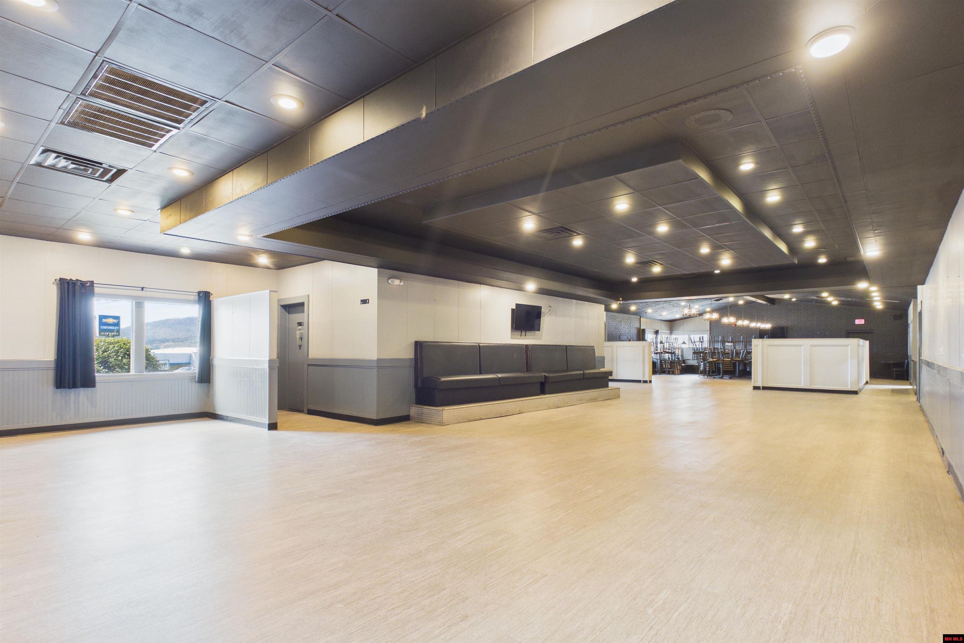 1502 HWY 62 EAST Mountain Home, AR