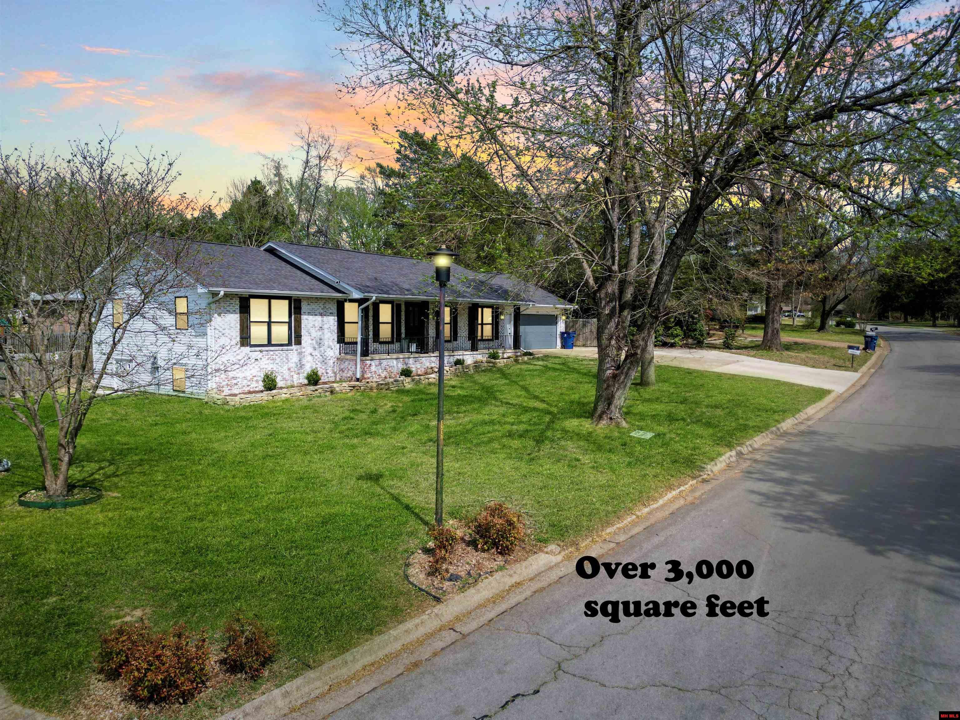 1301 Cresswell Drive