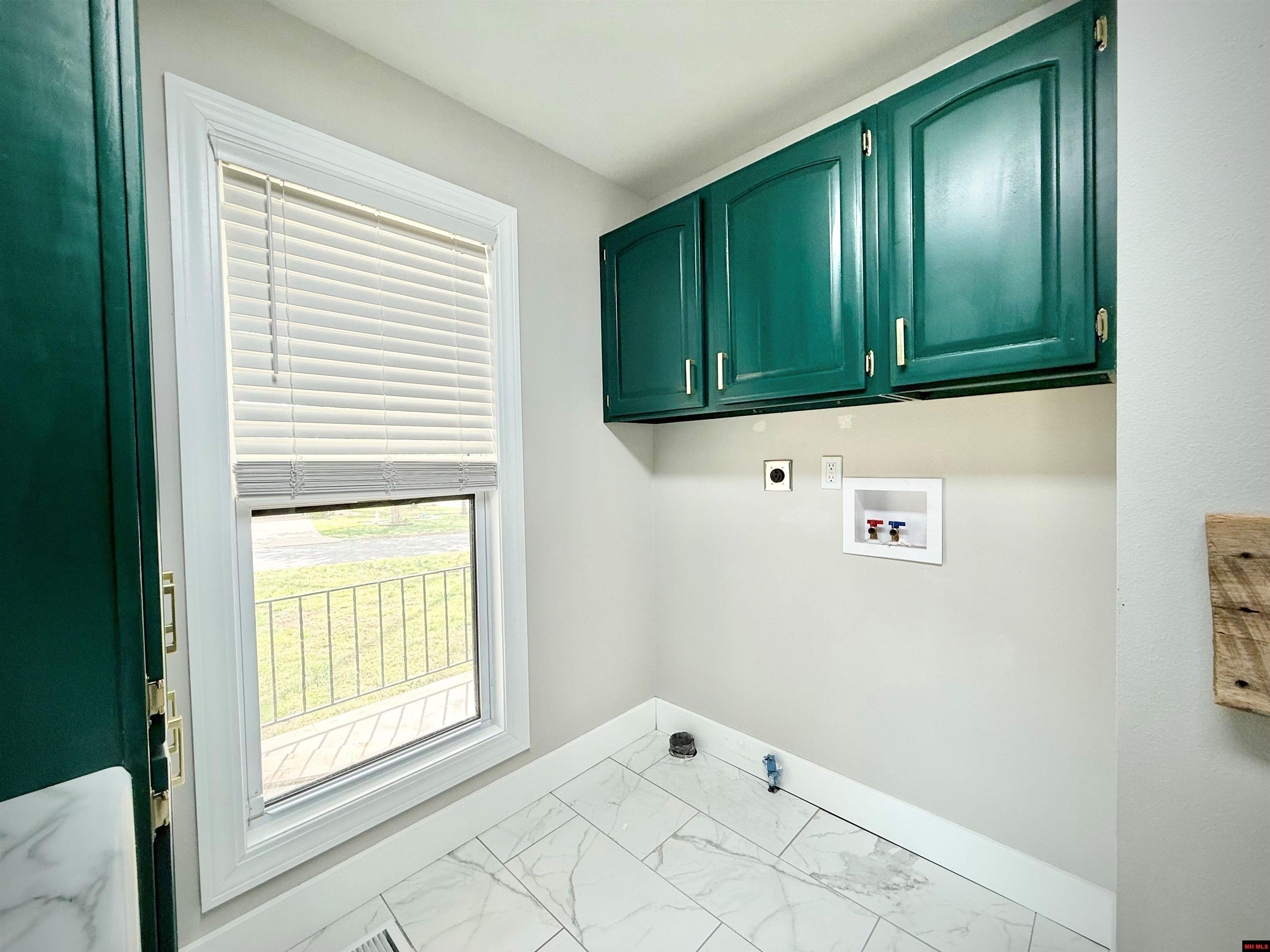 1301 Cresswell Drive