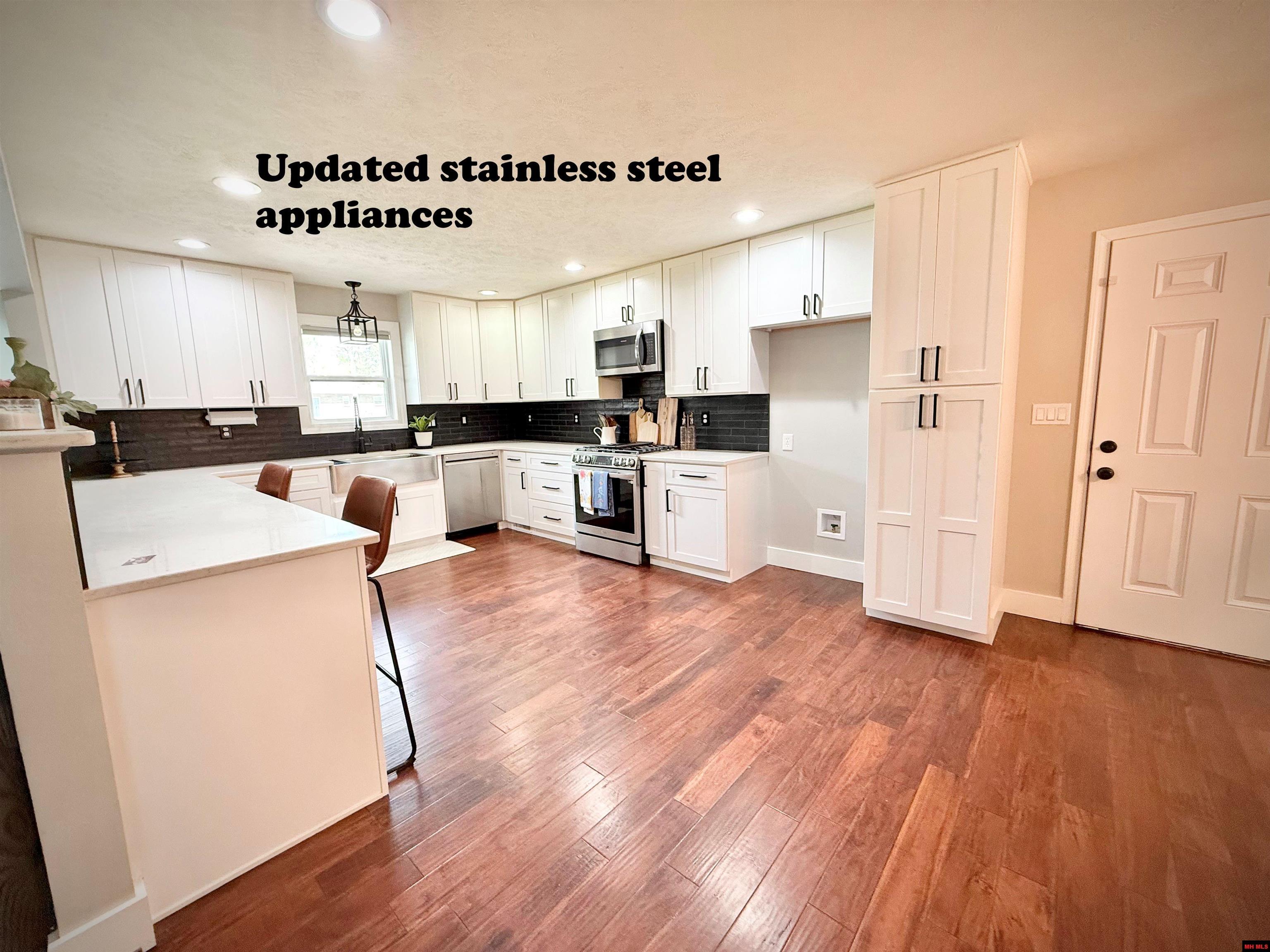 1301 Cresswell Drive