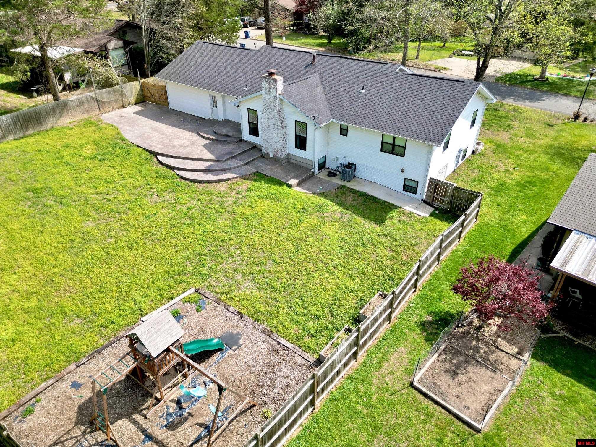 1301 Cresswell Drive