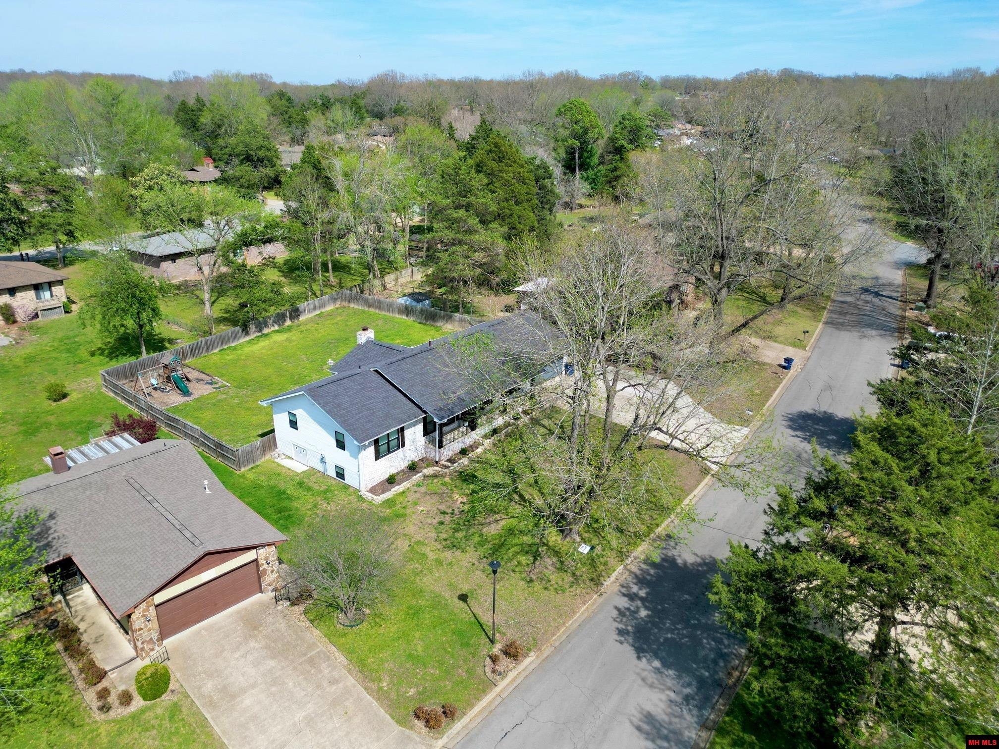 1301 Cresswell Drive