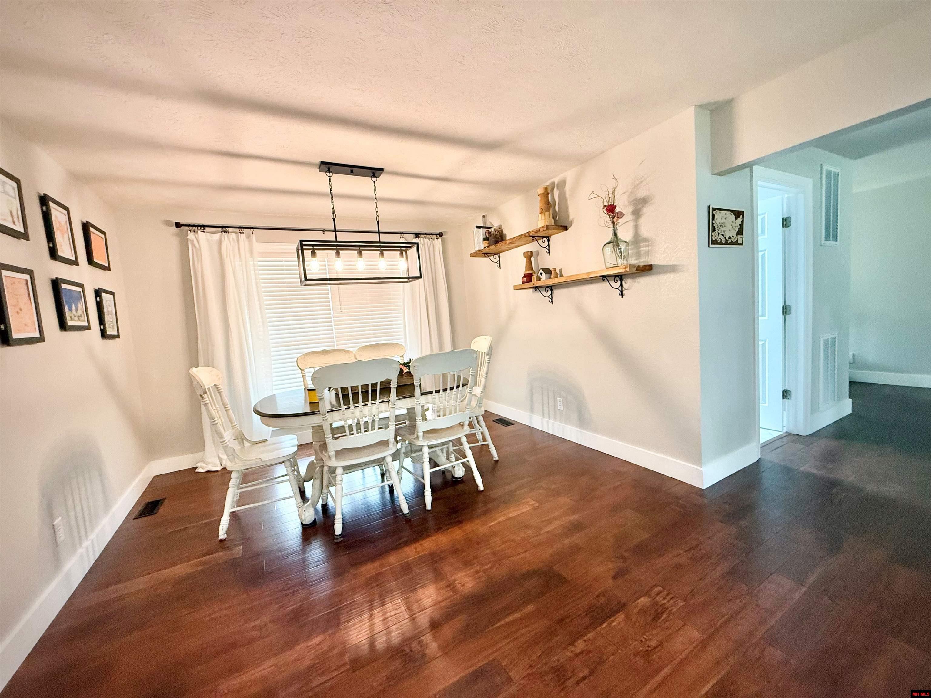 1301 Cresswell Drive