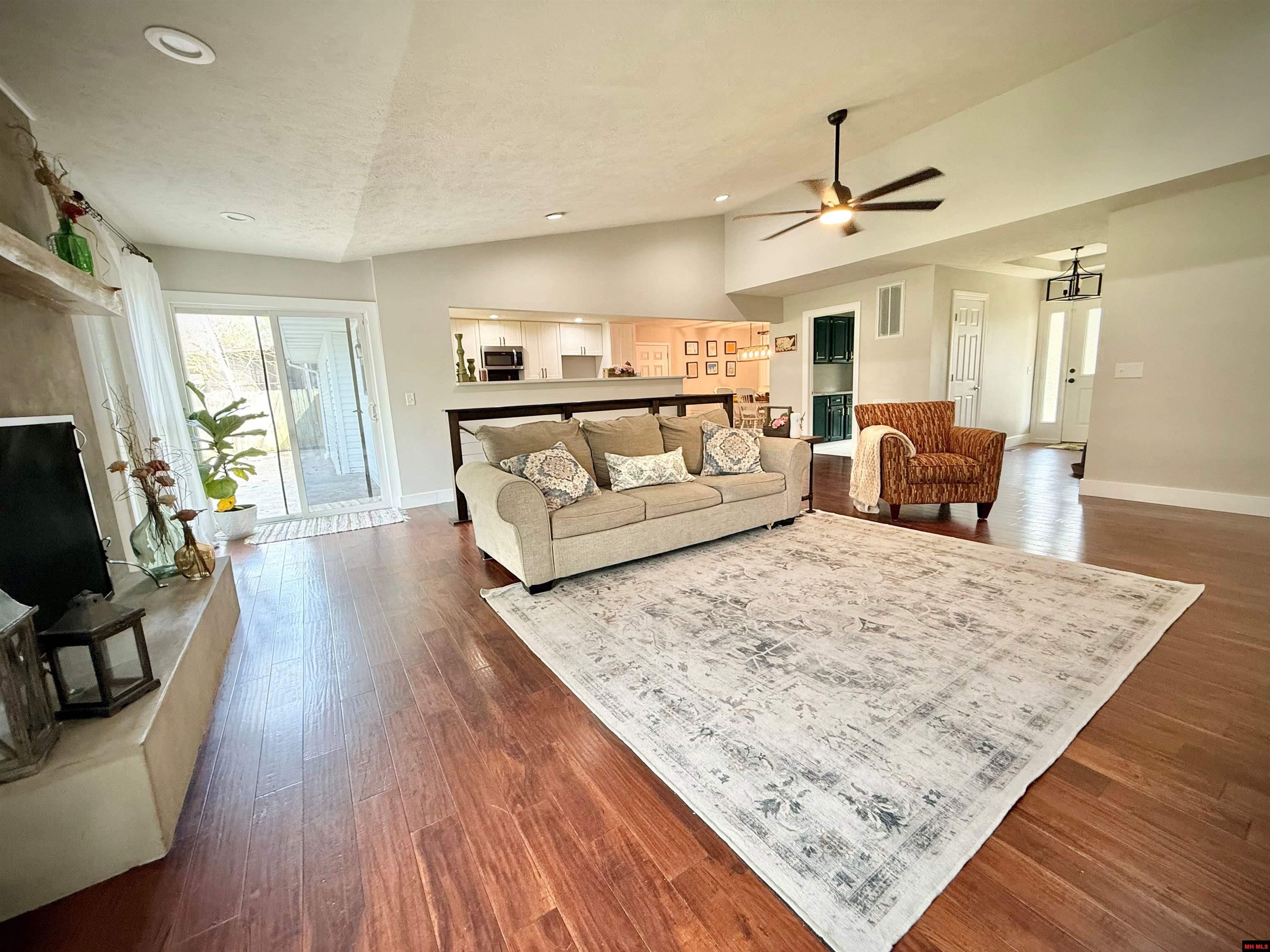 1301 Cresswell Drive